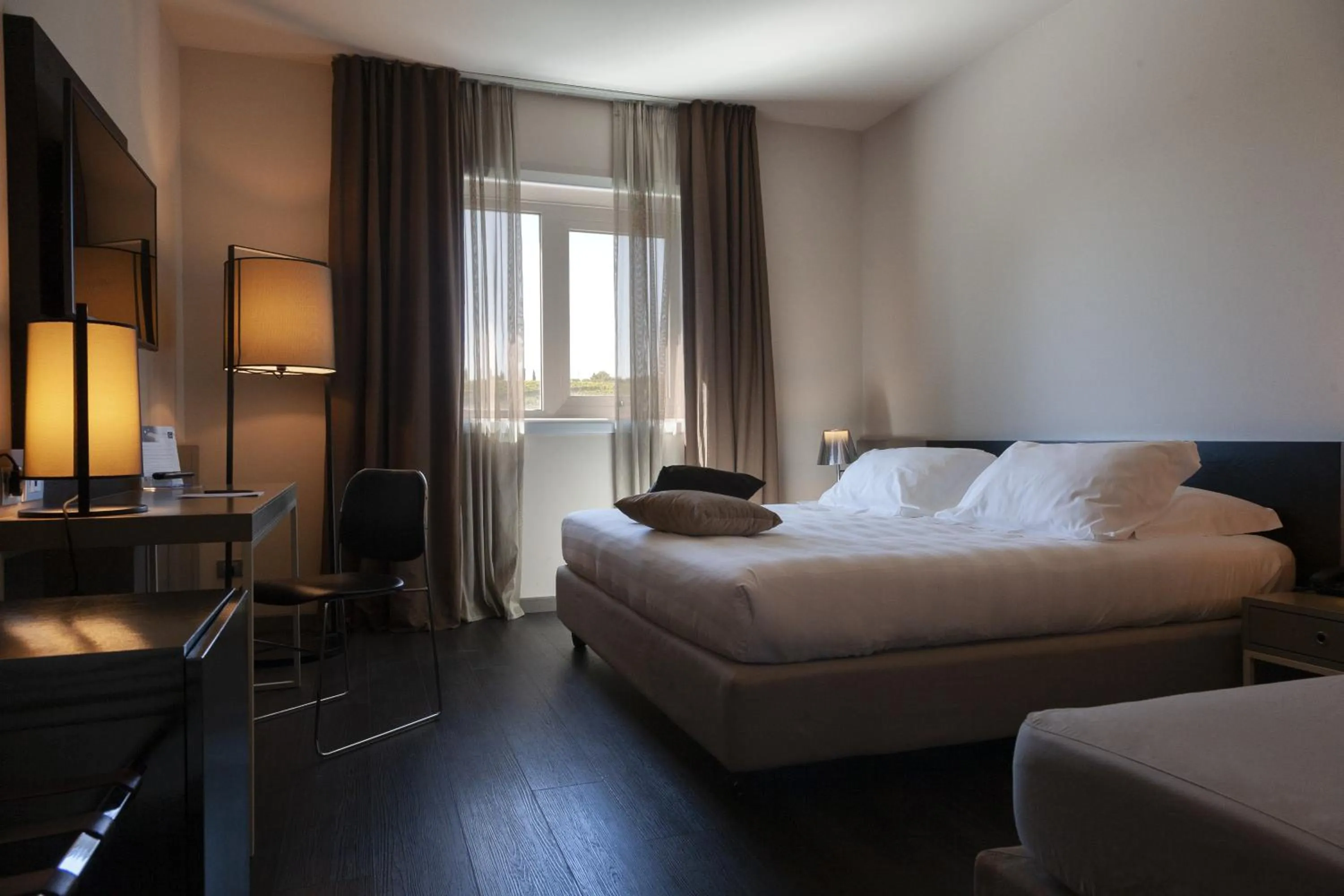 Bed in G Hotel Ancona