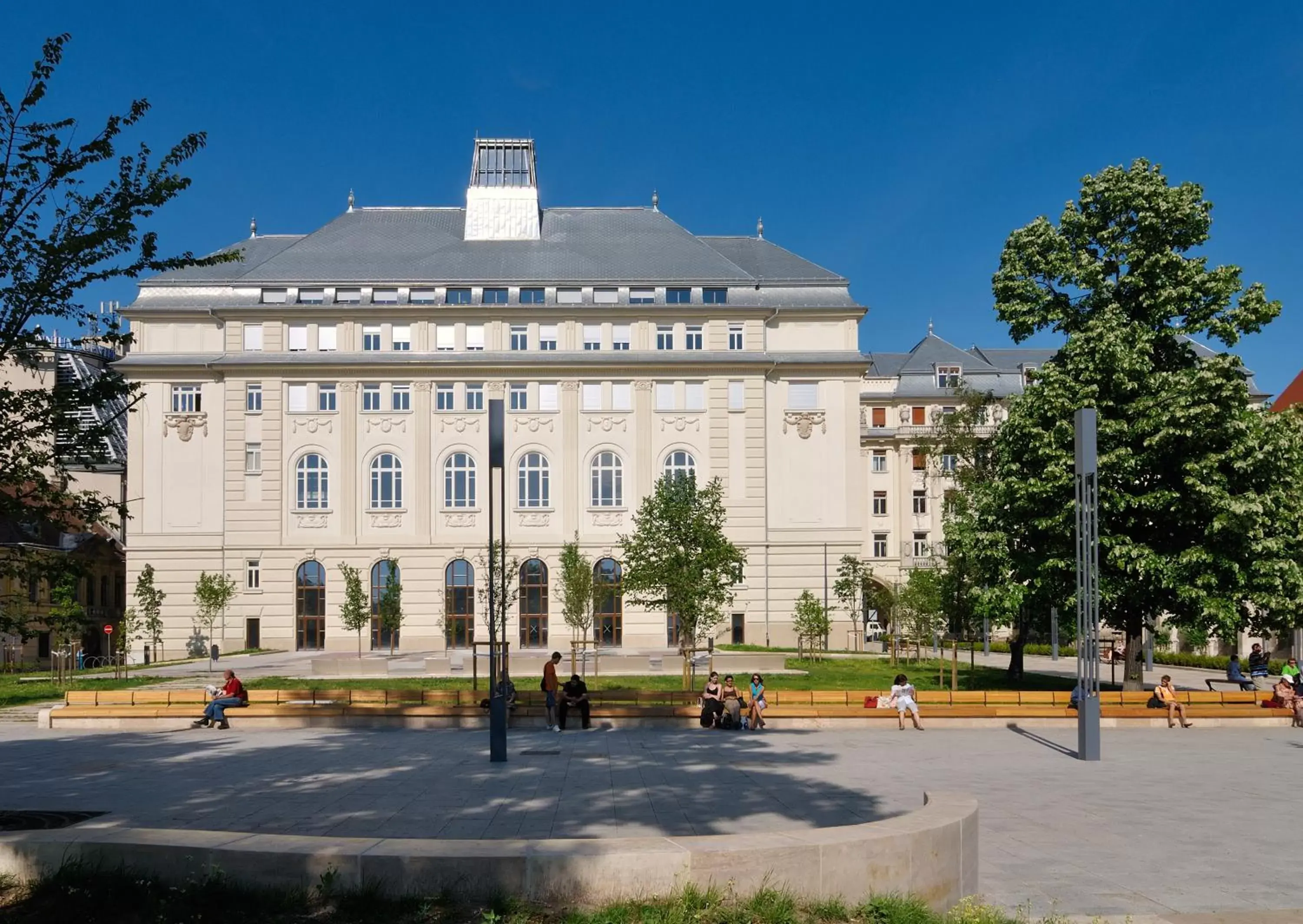 Nearby landmark, Property Building in La Prima Fashion Hotel Budapest