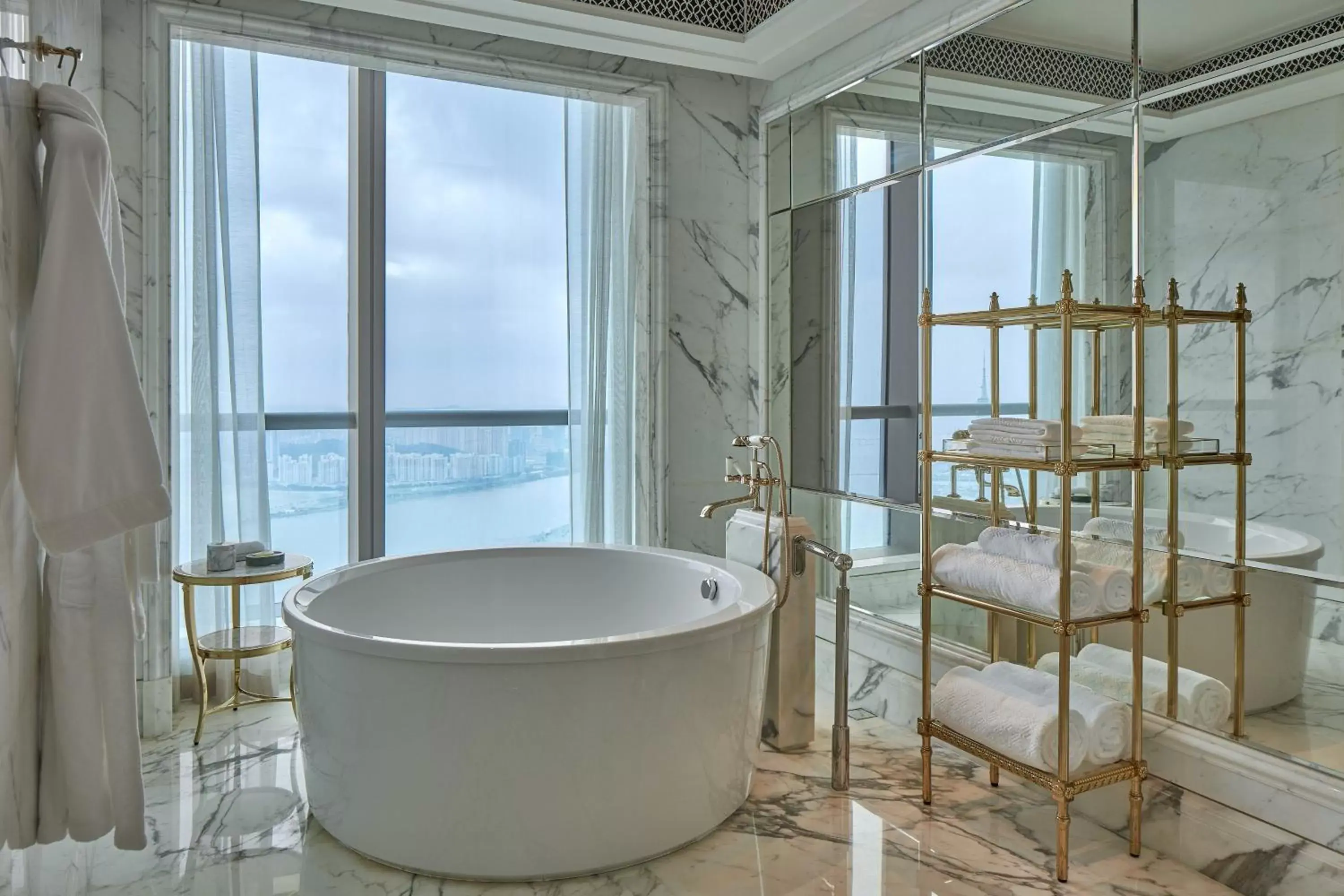 Bathroom in The St. Regis Zhuhai