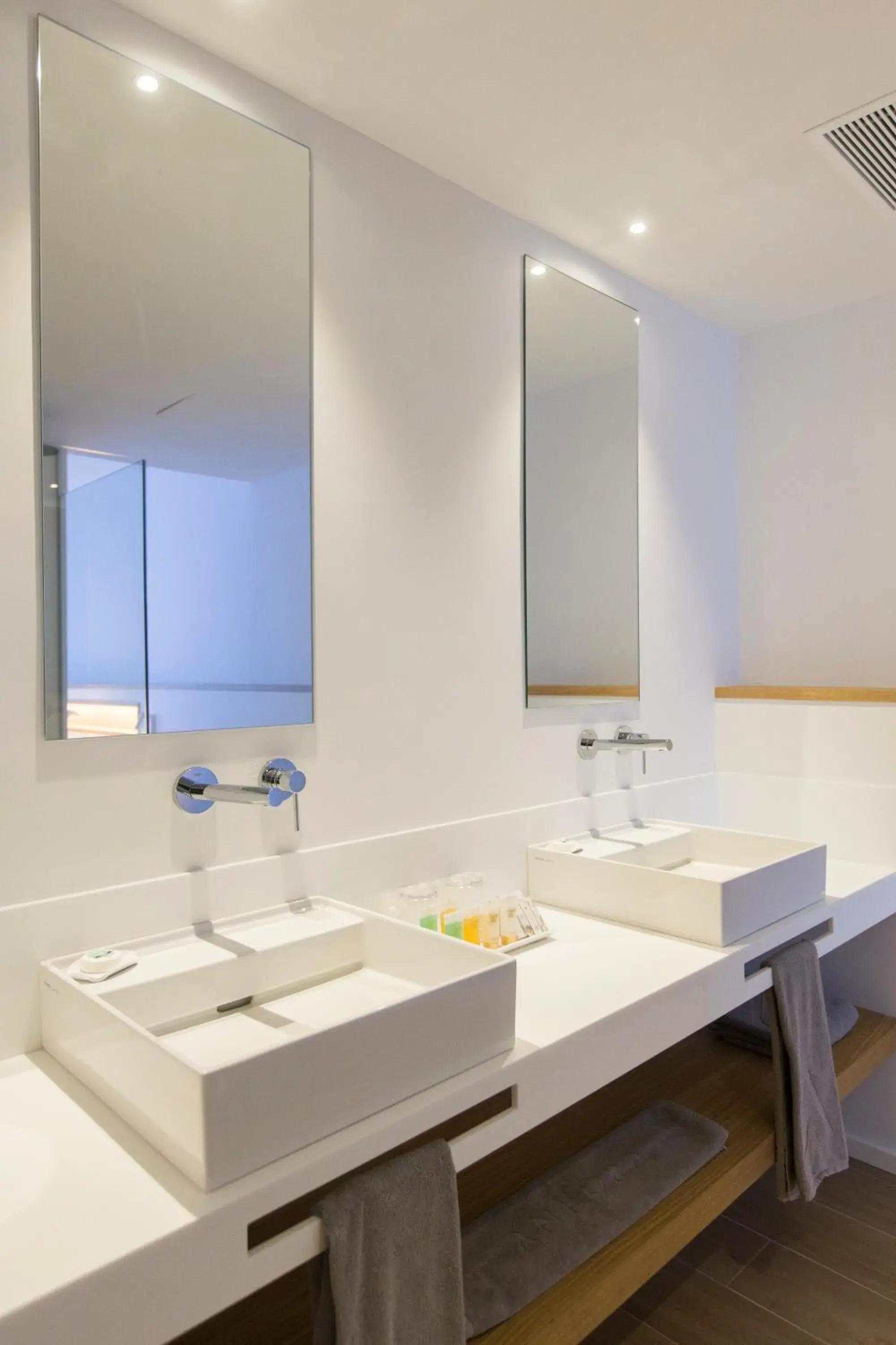 Toilet, Bathroom in Hotel Anfora Ibiza