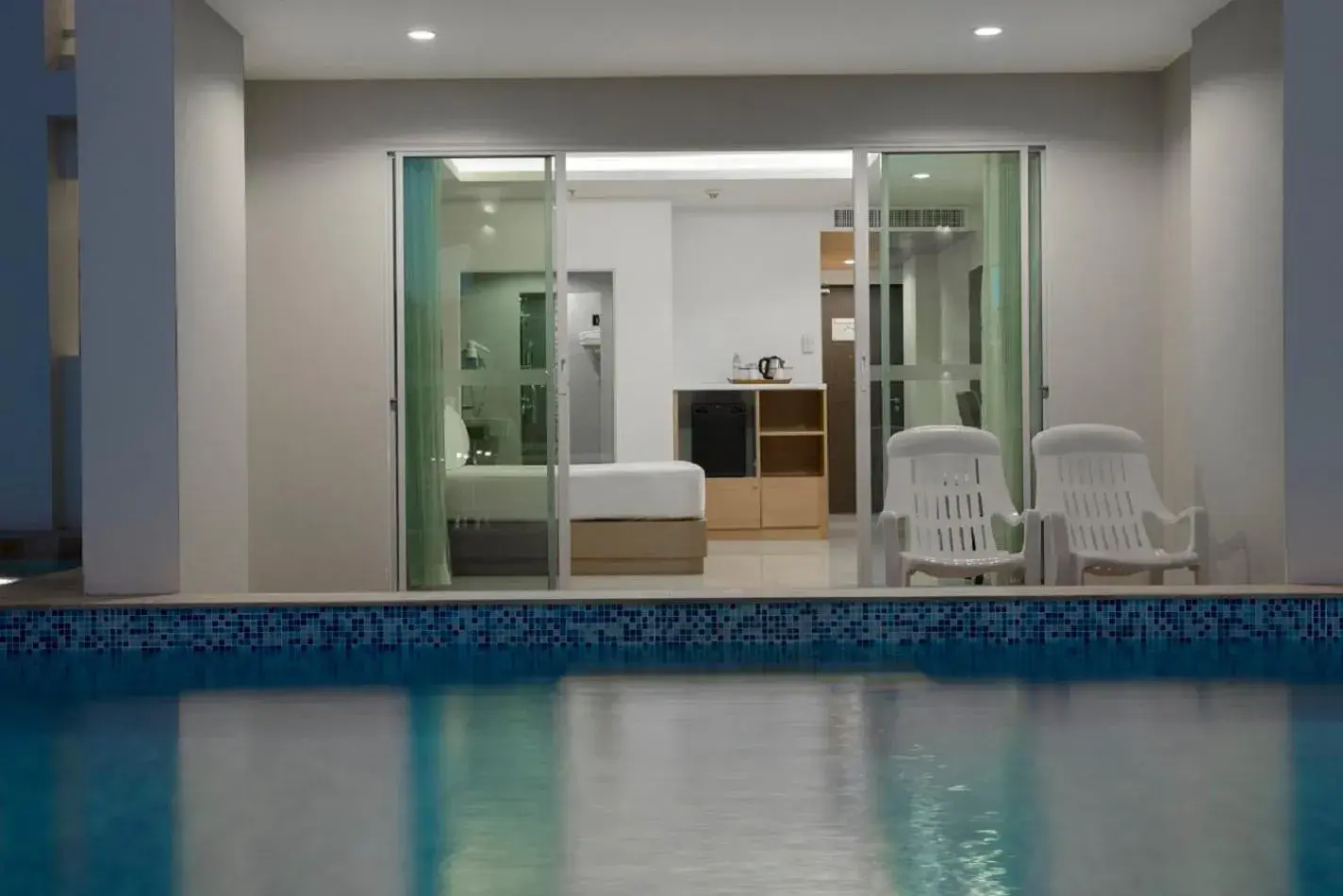 Swimming pool in Chanalai Hillside Resort, Karon Beach Swimming pool in Chanalai Hillside Resort, Karon Beach