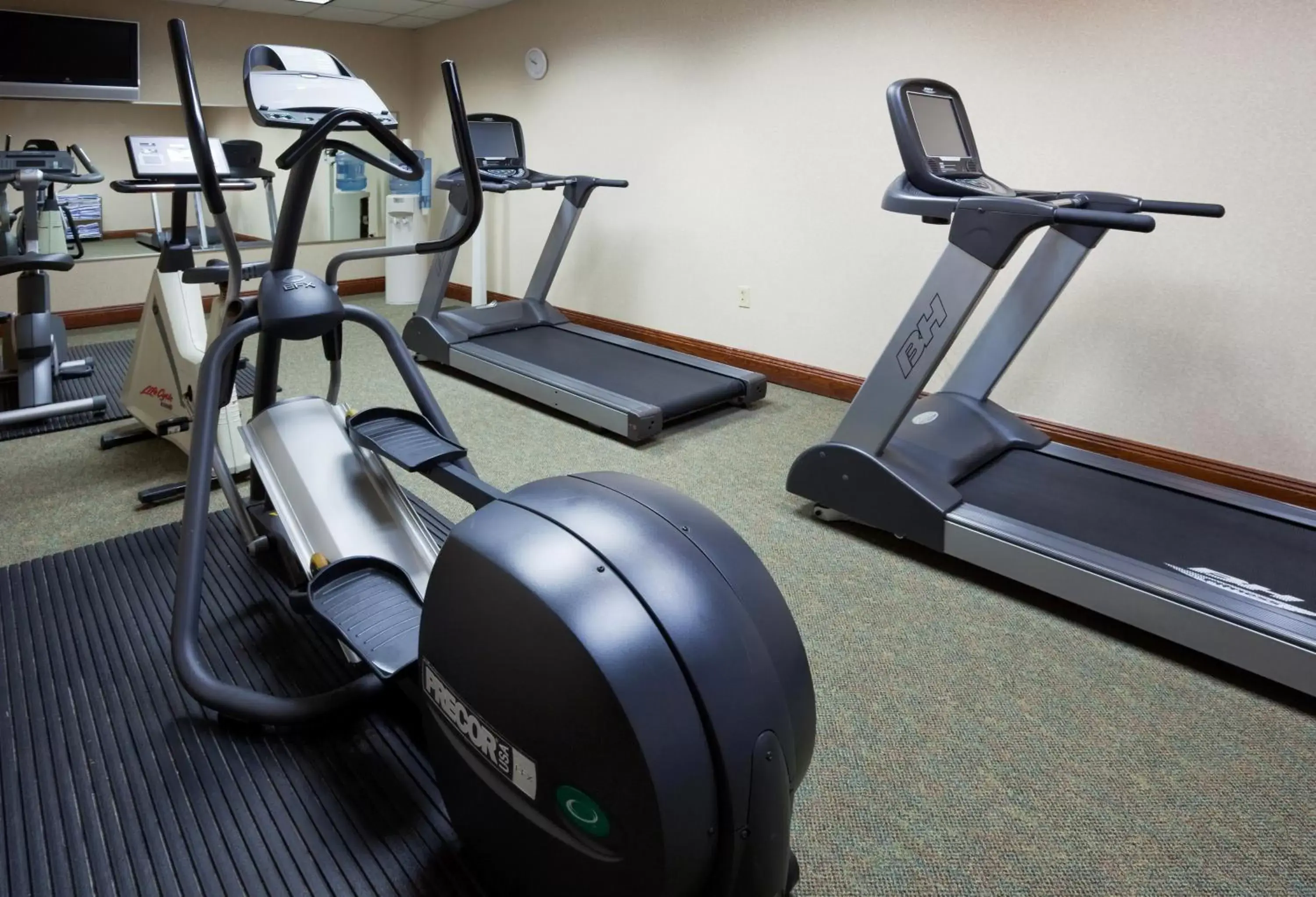 Spa and wellness centre/facilities, Fitness Center/Facilities in Holiday Inn Hotel & Suites Wausau-Rothschild, an IHG Hotel