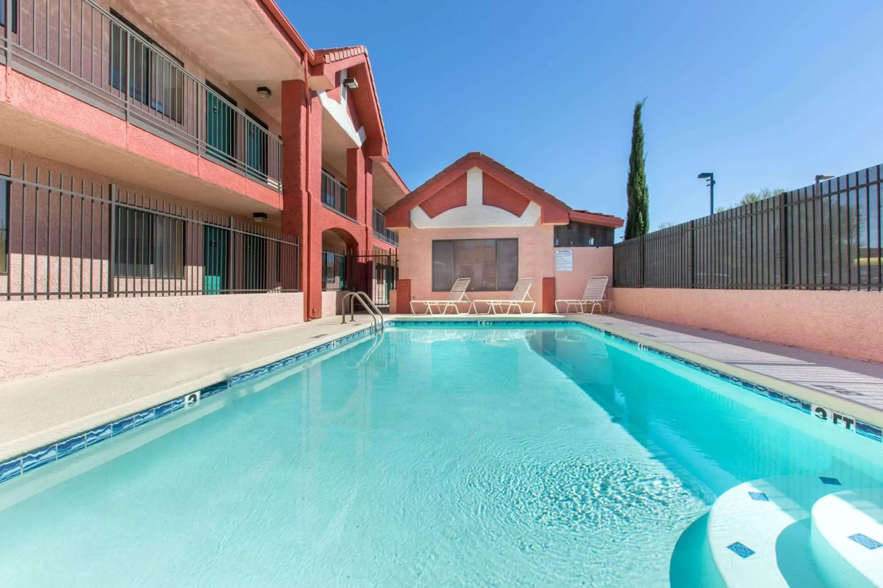 On site, Swimming Pool in Days Inn by Wyndham Tucson Airport