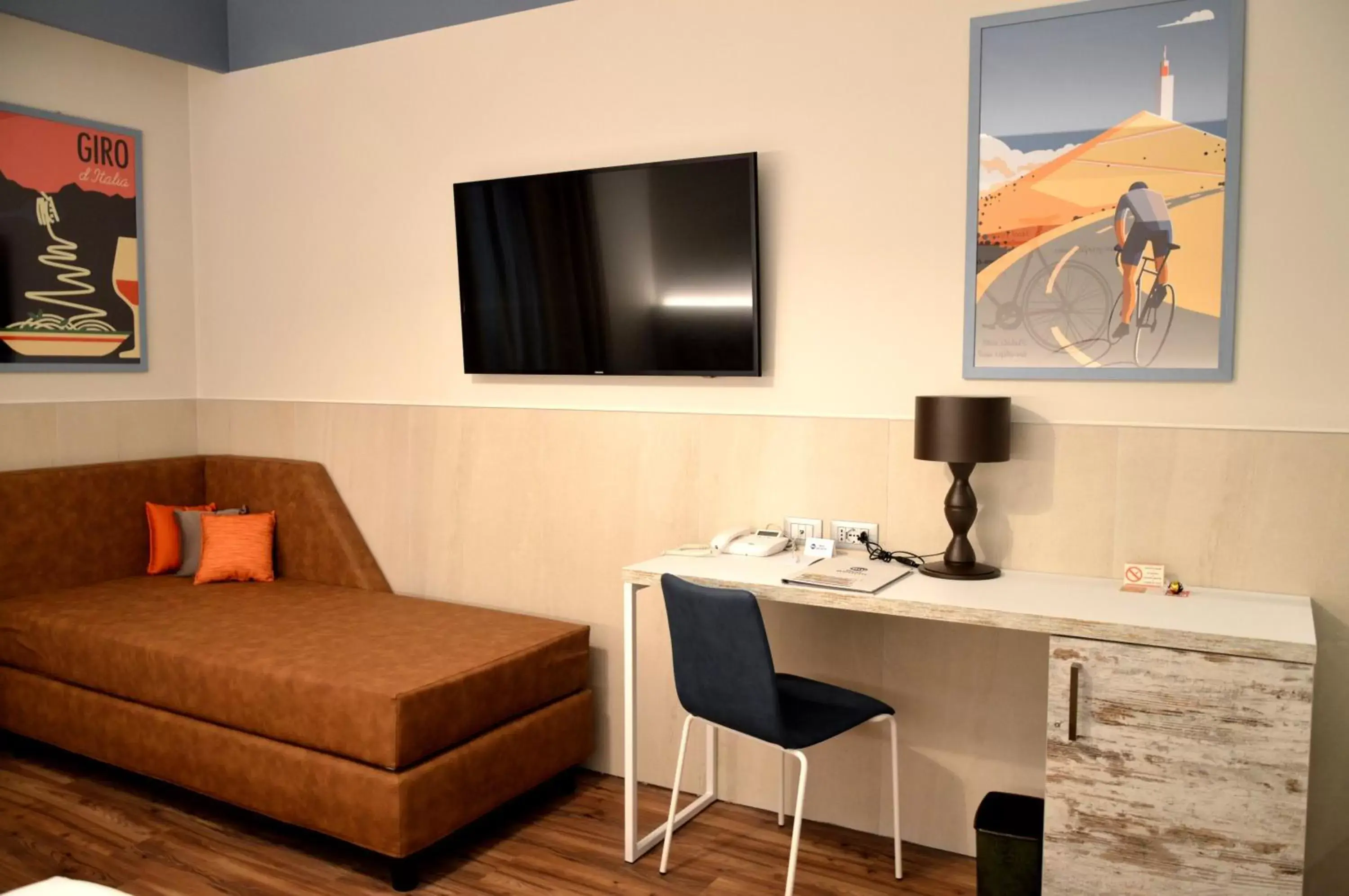 TV and multimedia, TV/Entertainment Center in Best Western Plus Soave Hotel