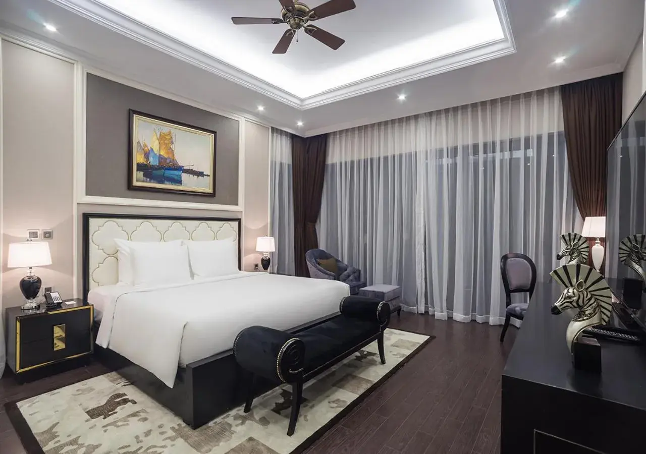 Bedroom, Bed in Radisson Blu Resort Phu Quoc