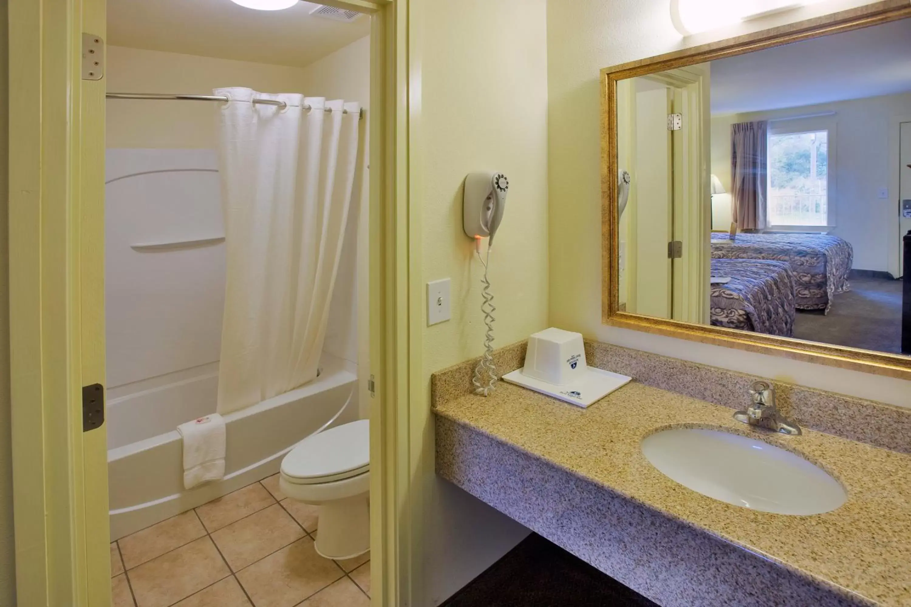 Shower, Bathroom in Americas Best Value Inn Near Downtown Nashville