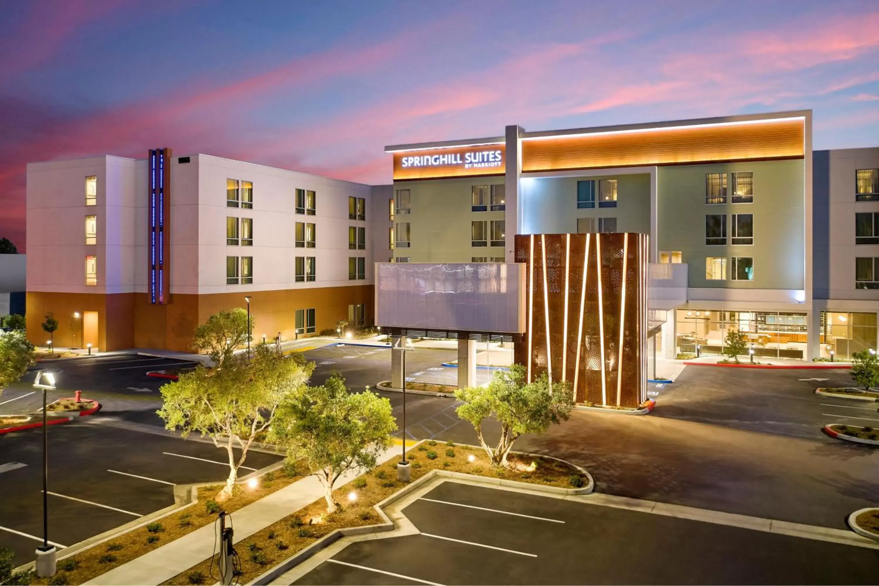 Property Building in SpringHill Suites by Marriott Los Angeles Downey