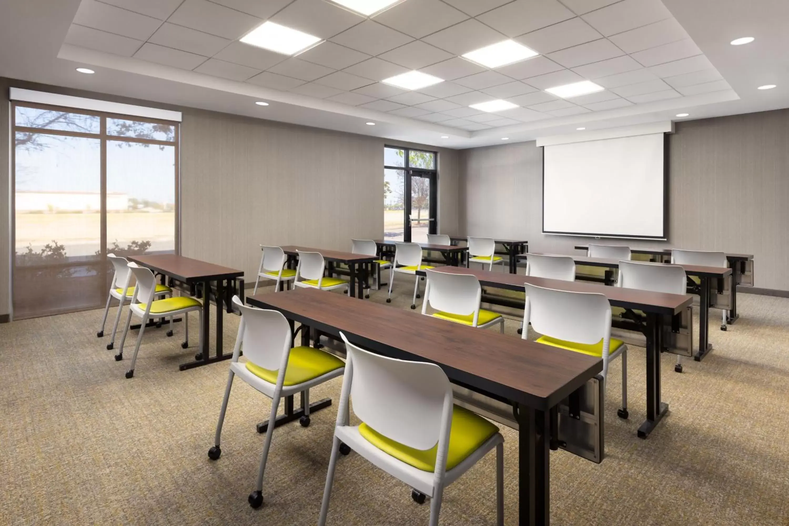 Meeting/conference room in SpringHill Suites Fresno