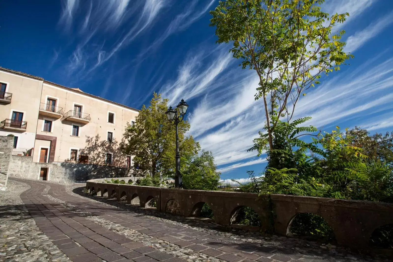 Property building in Castello di Altomonte