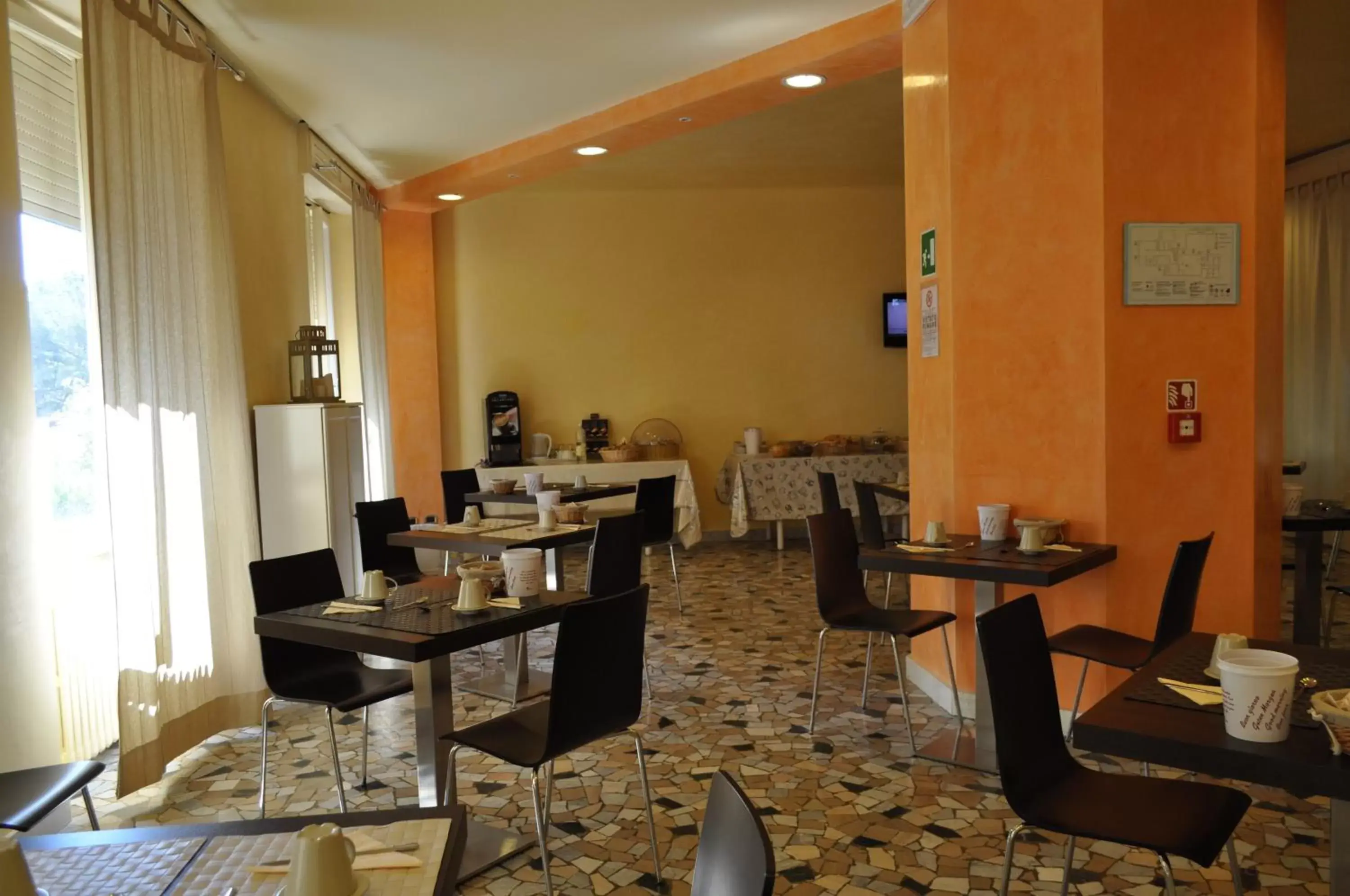 Lounge or bar, Restaurant/Places to Eat in Guerrini Hotel