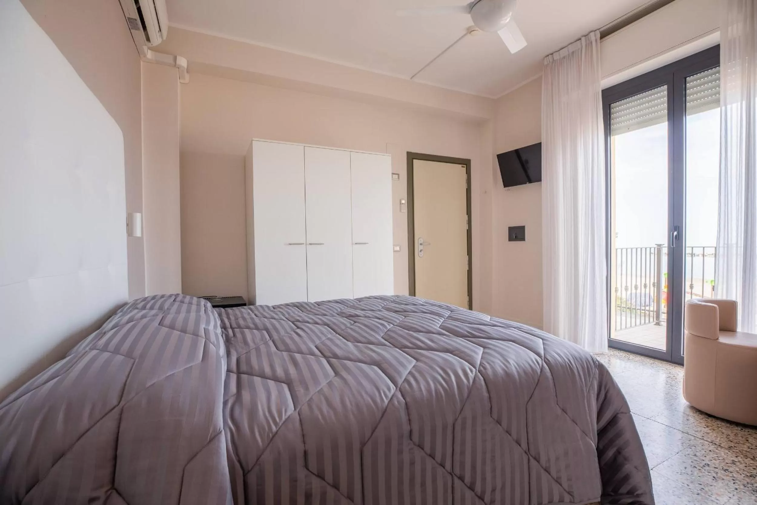 Double Room with Sea View in Hotel Deanna