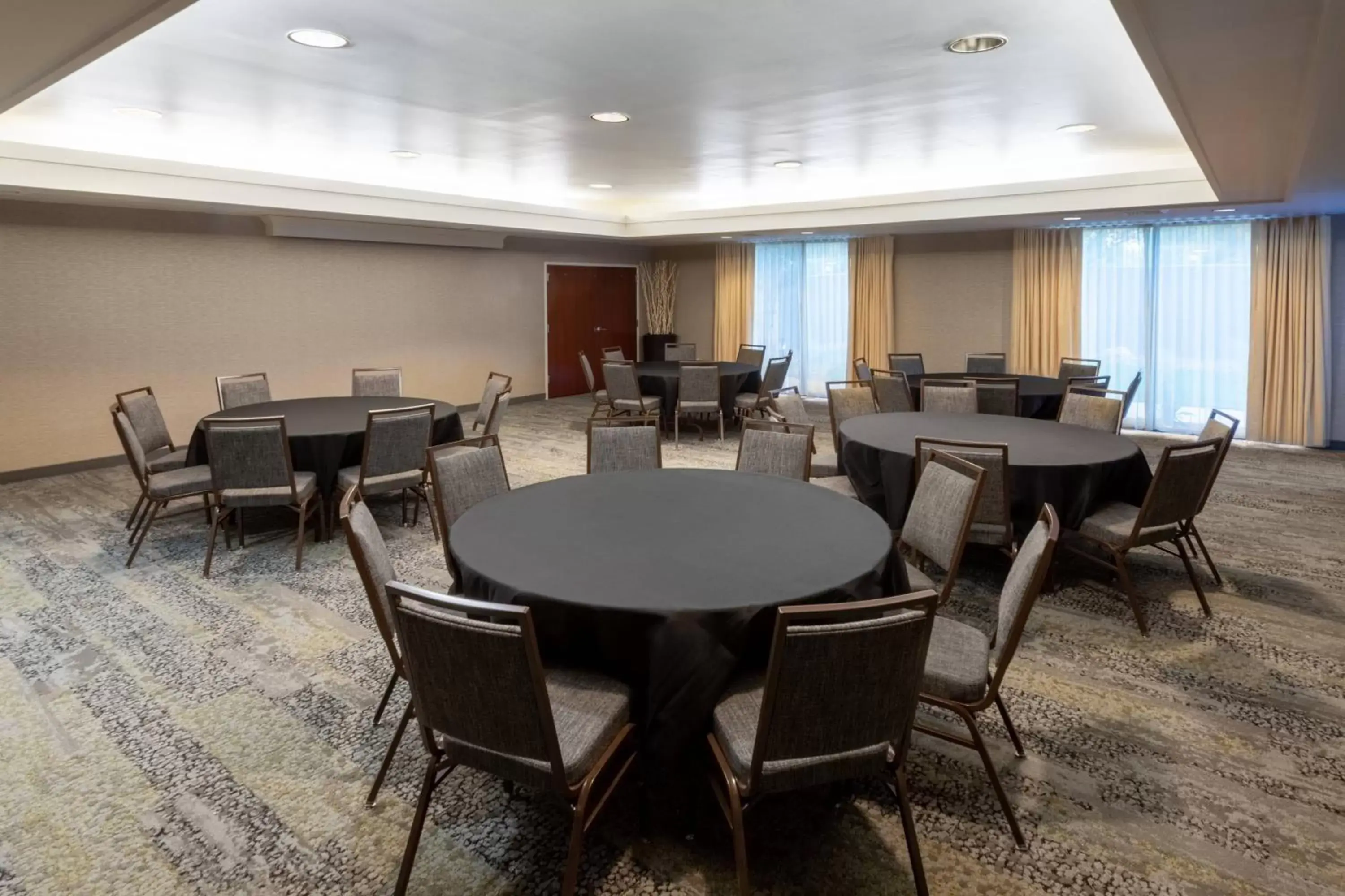 Meeting/conference room, Restaurant/Places to Eat in Courtyard by Marriott Reno