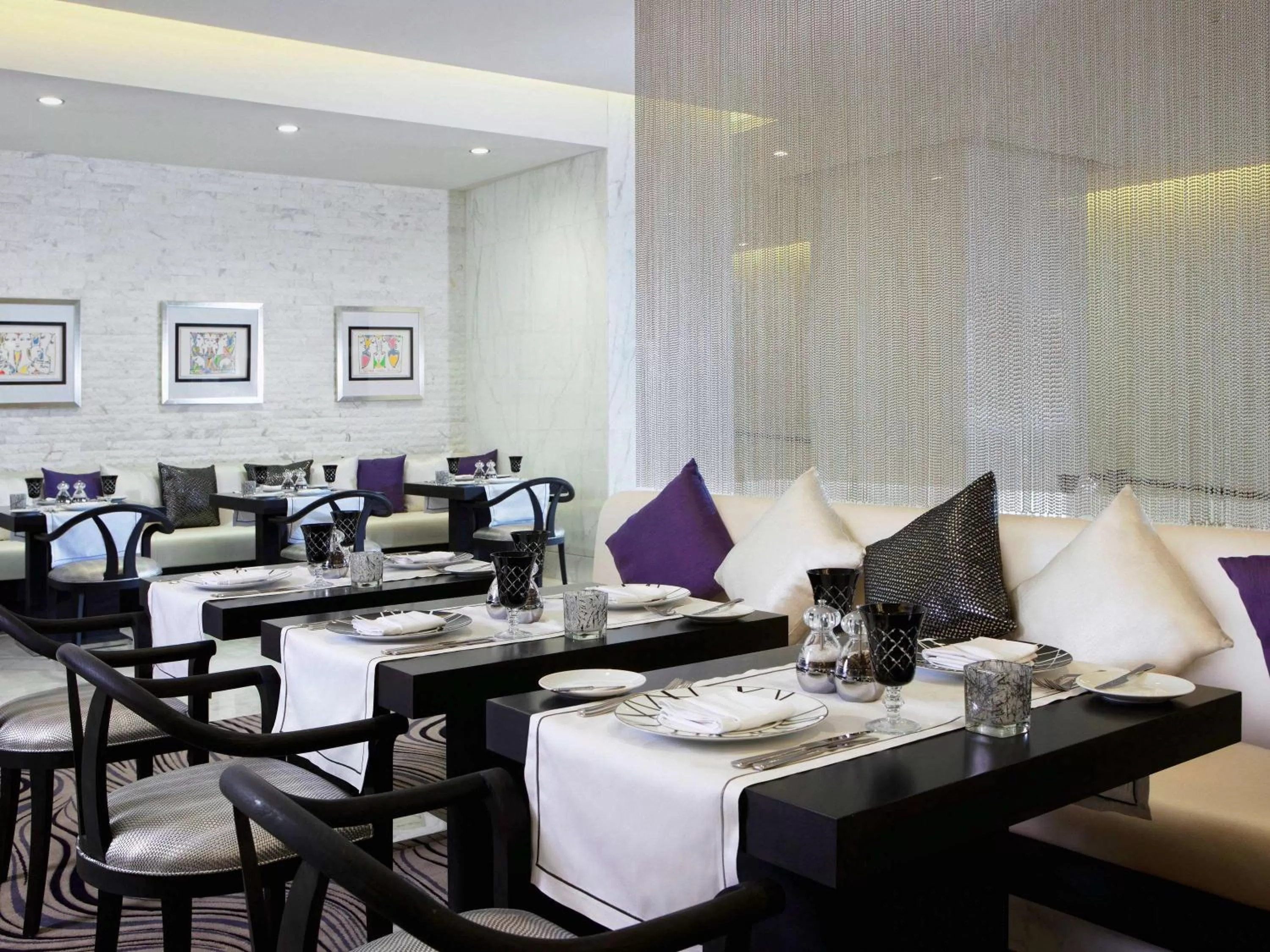 Restaurant/places to eat in Sofitel Abu Dhabi Corniche