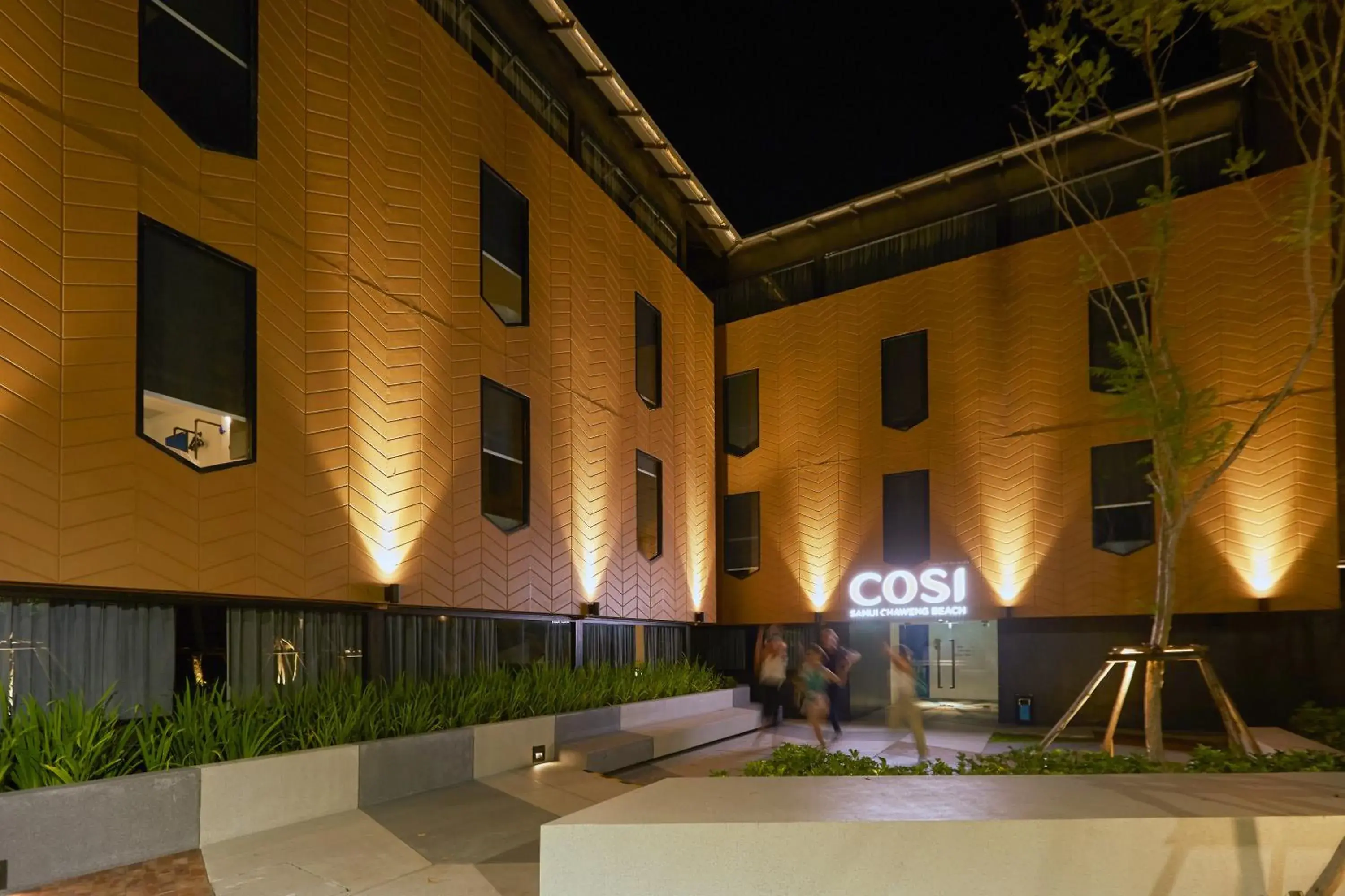 Property building in COSI Samui Chaweng Beach - SHA Plus Property building in COSI Samui Chaweng Beach - SHA Plus