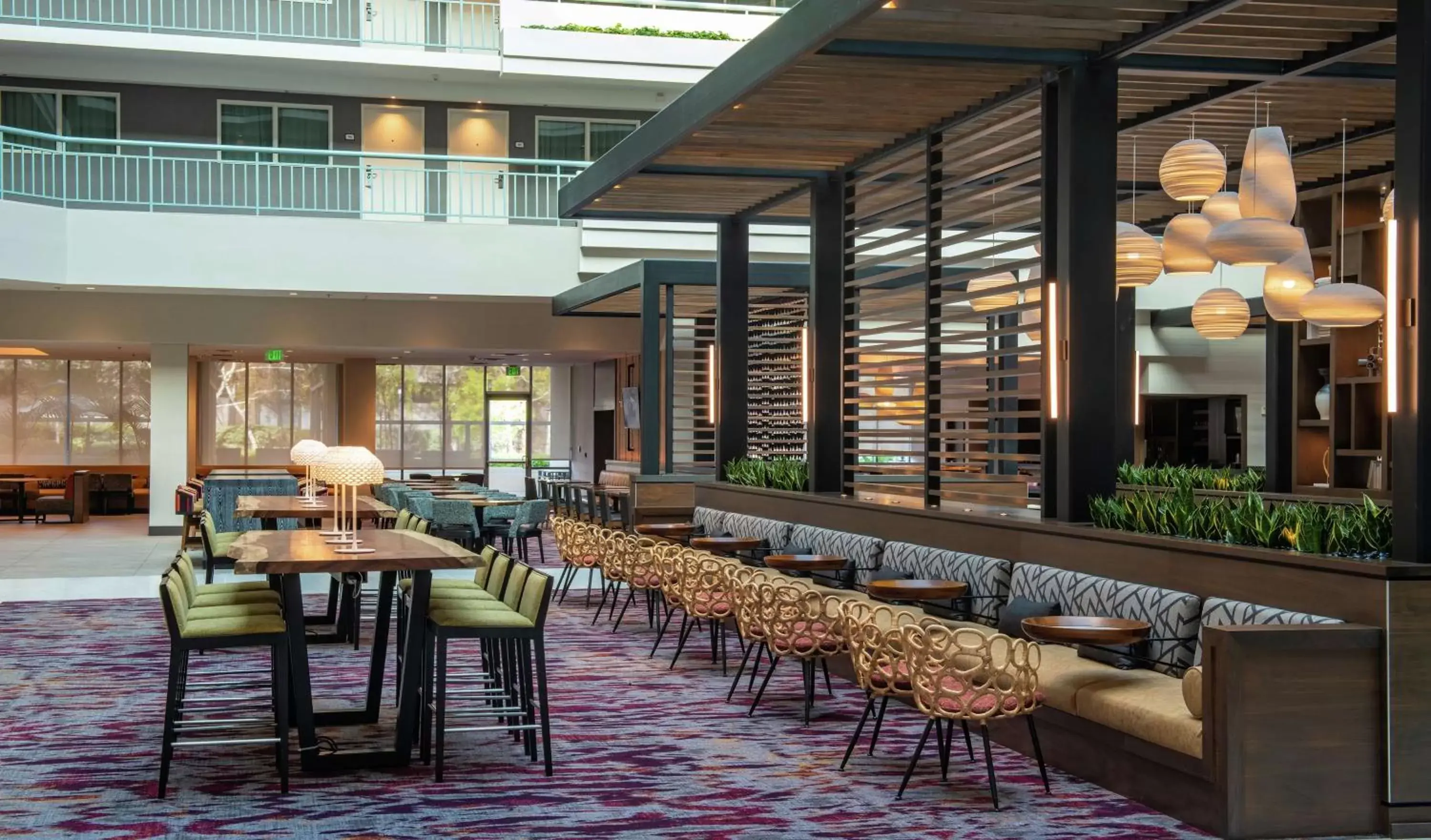 Lobby or reception, Restaurant/Places to Eat in Embassy Suites by Hilton Walnut Creek
