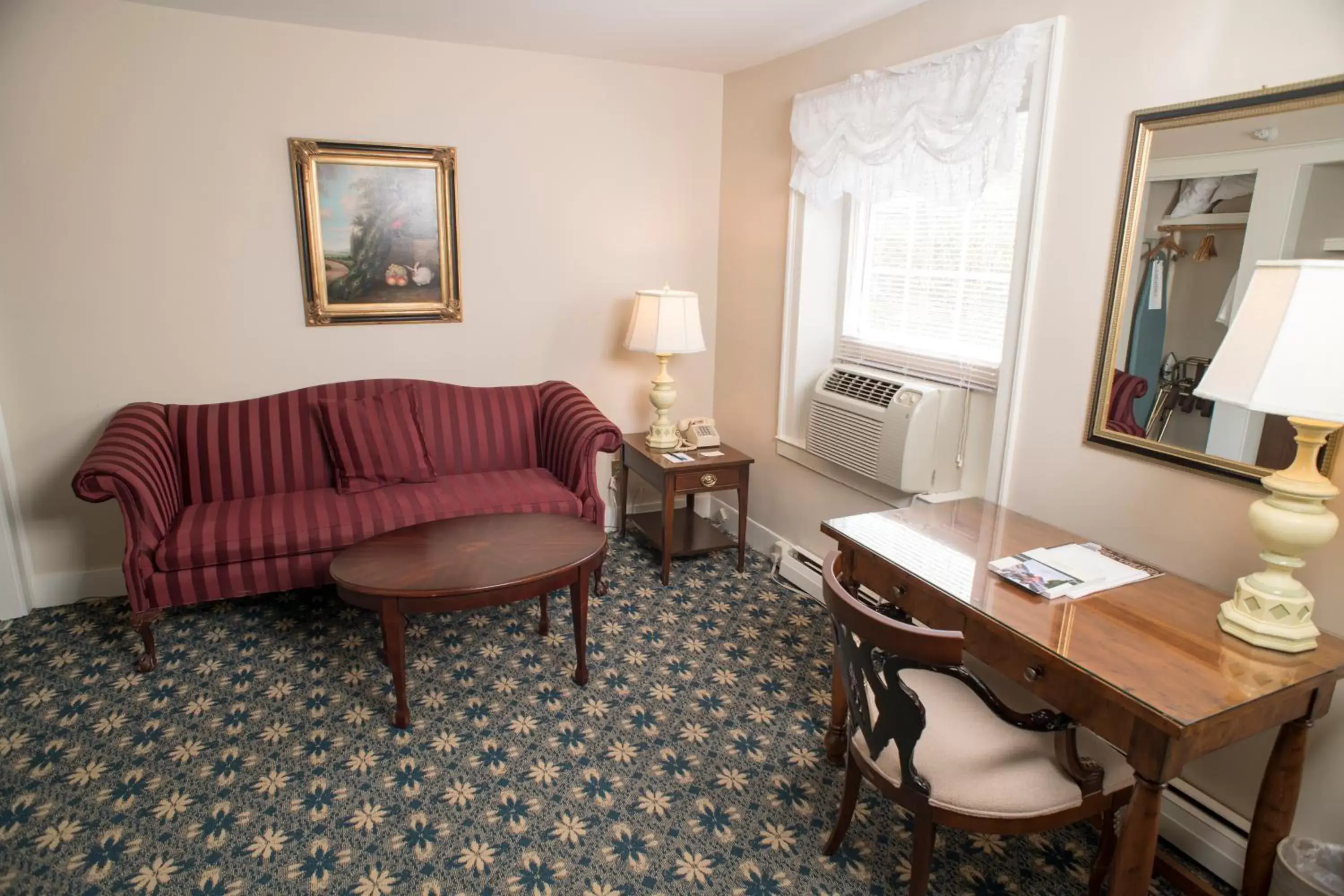 Seating Area in Middlebury Inn