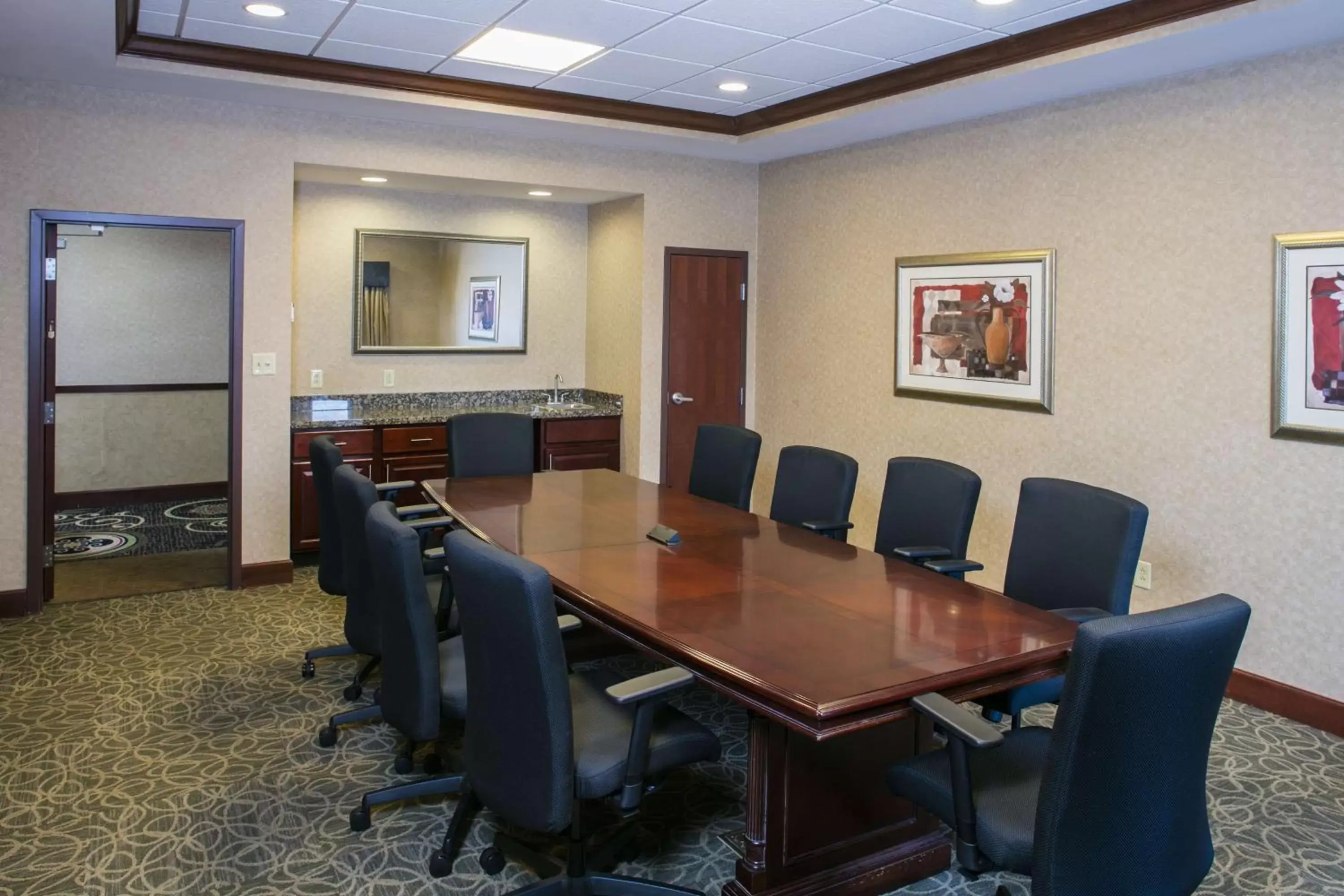Meeting/conference room in Hampton Inn & Suites Toledo-Perrysburg