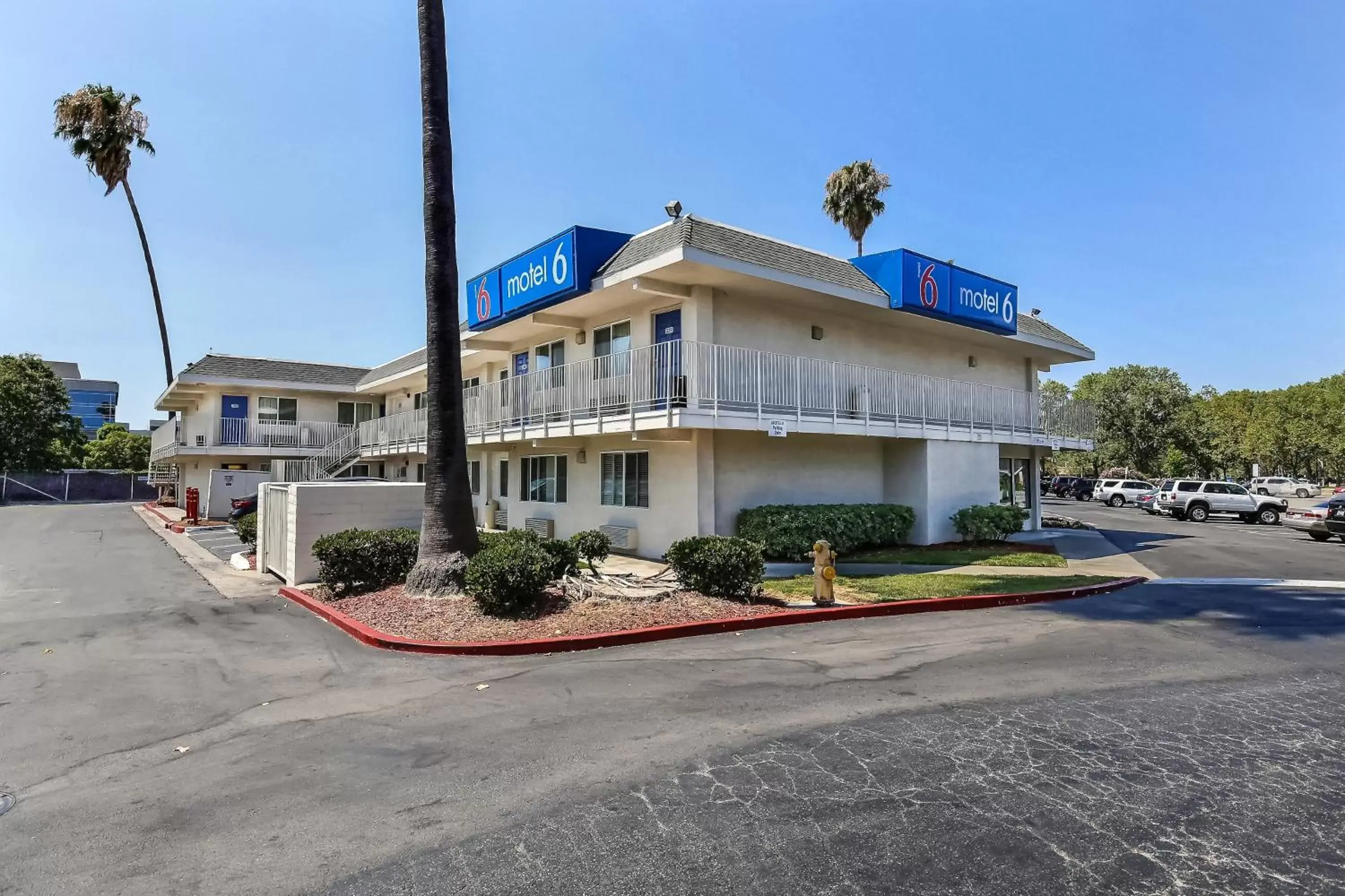 Facade/entrance, Property Building in Motel 6-Pleasanton, CA