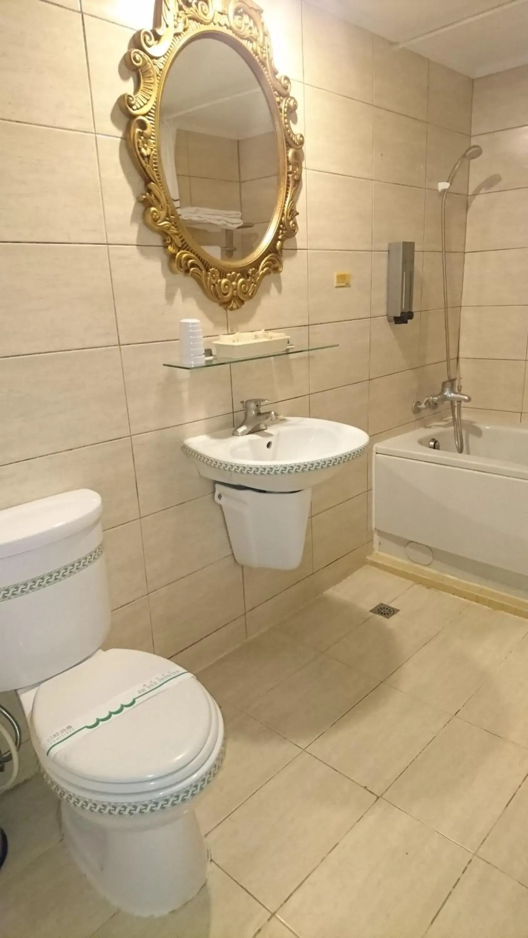 Deluxe Double Room in 苓雅大飯店 Lingyea Hotel Deluxe Double Room in 苓雅大飯店 Lingyea Hotel