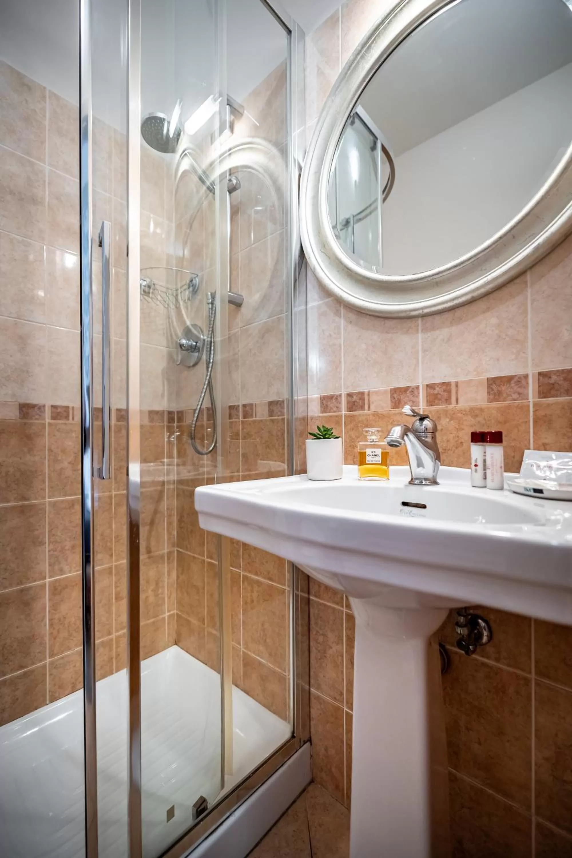 Bathroom in Maison Pitti Florence