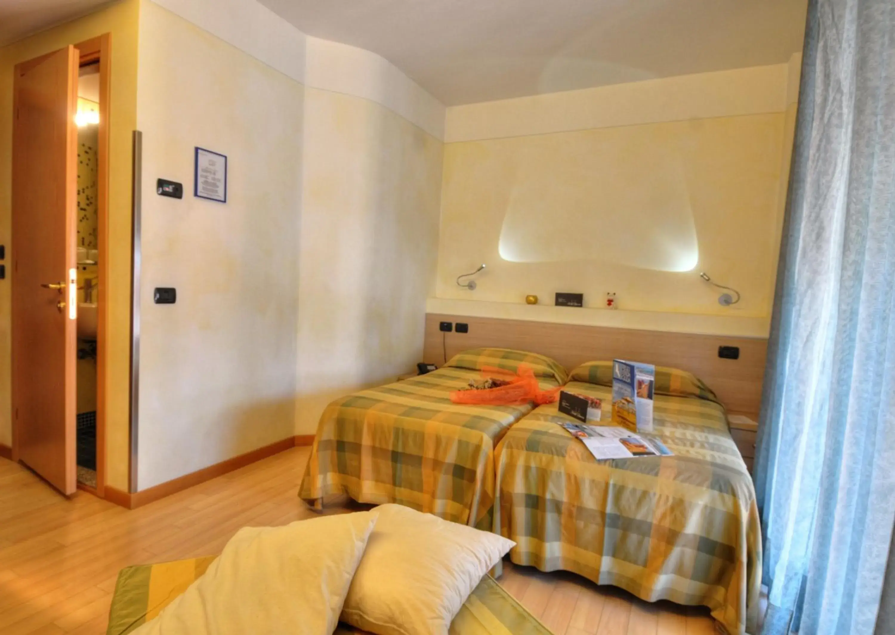Photo of the whole room, Bed in Hotel Savoia