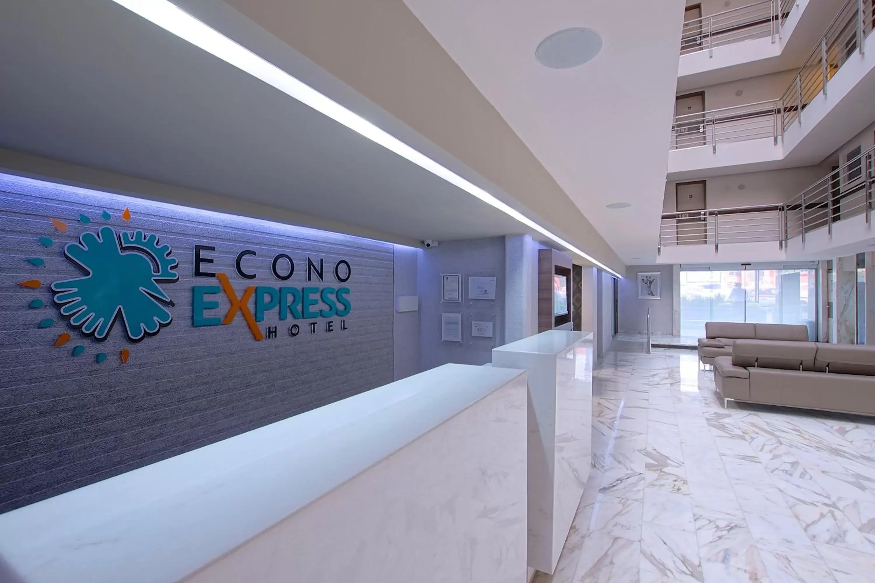 Lobby or reception in Econo Express Hotel