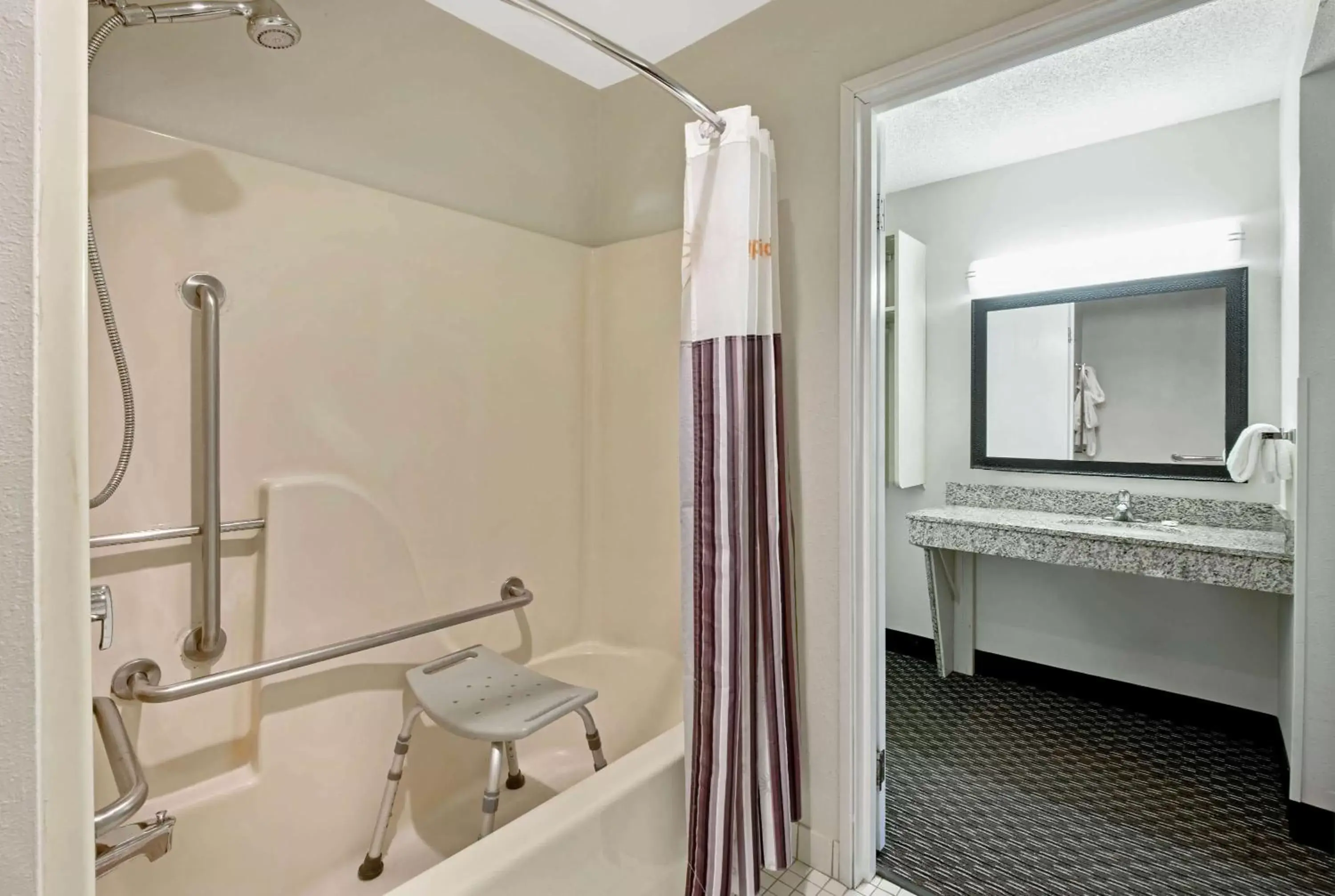 Bathroom in La Quinta by Wyndham Harrisburg Airport Hershey