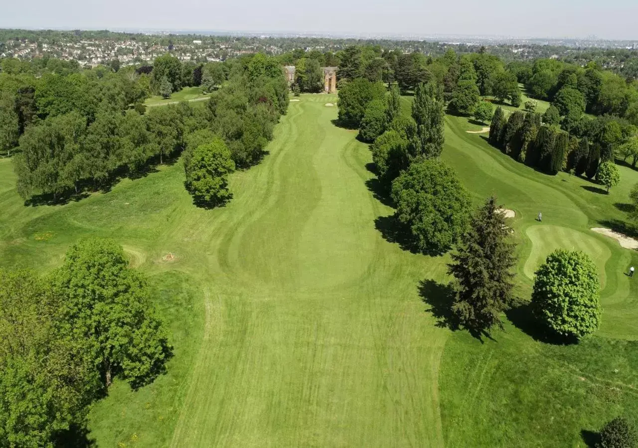 Golfcourse, Bird's-eye View in Coulsdon Manor Hotel and Golf Club
