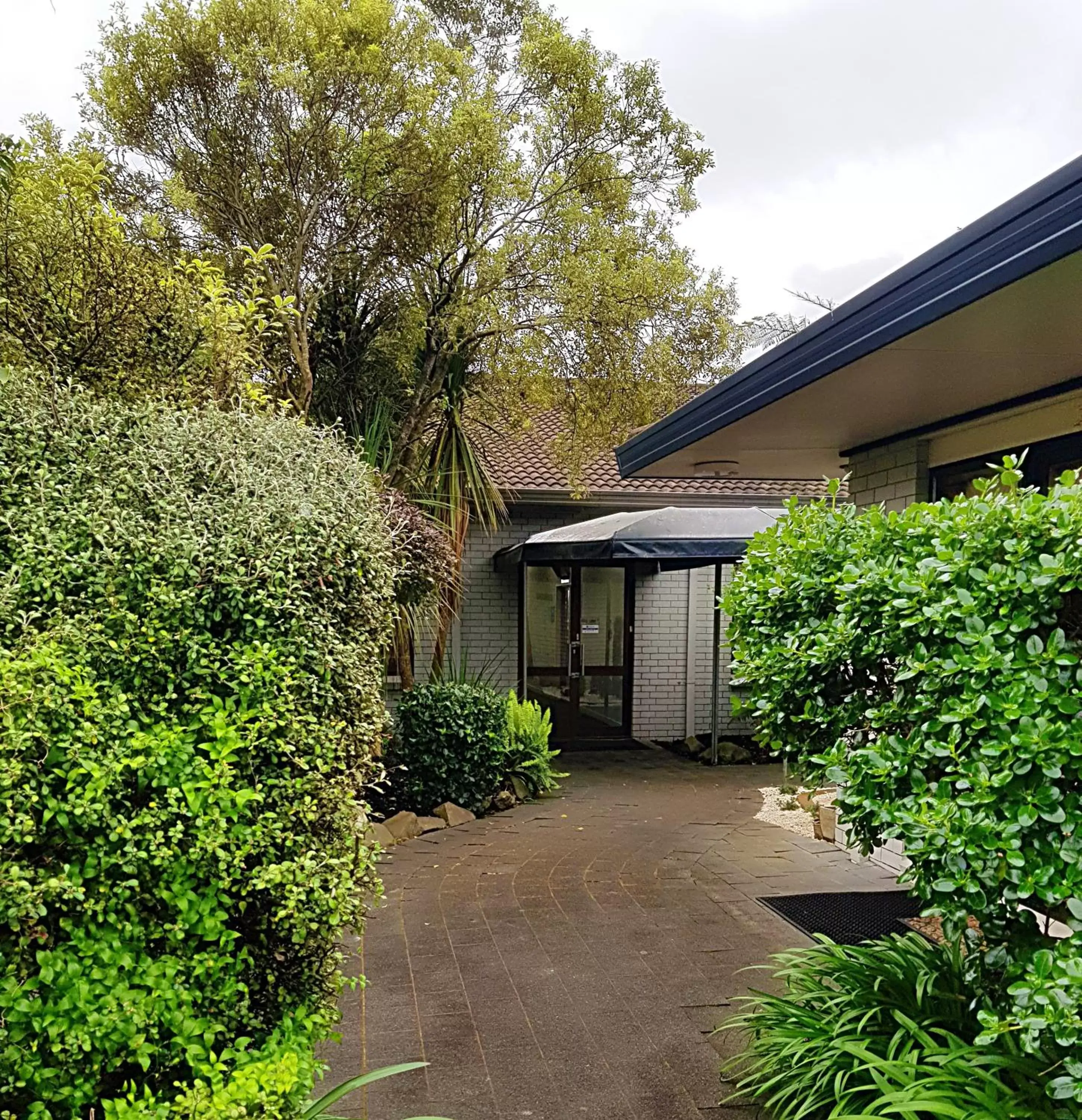 Facade/entrance, Property Building in Airport Garden Inn Hotel & Conference Centre