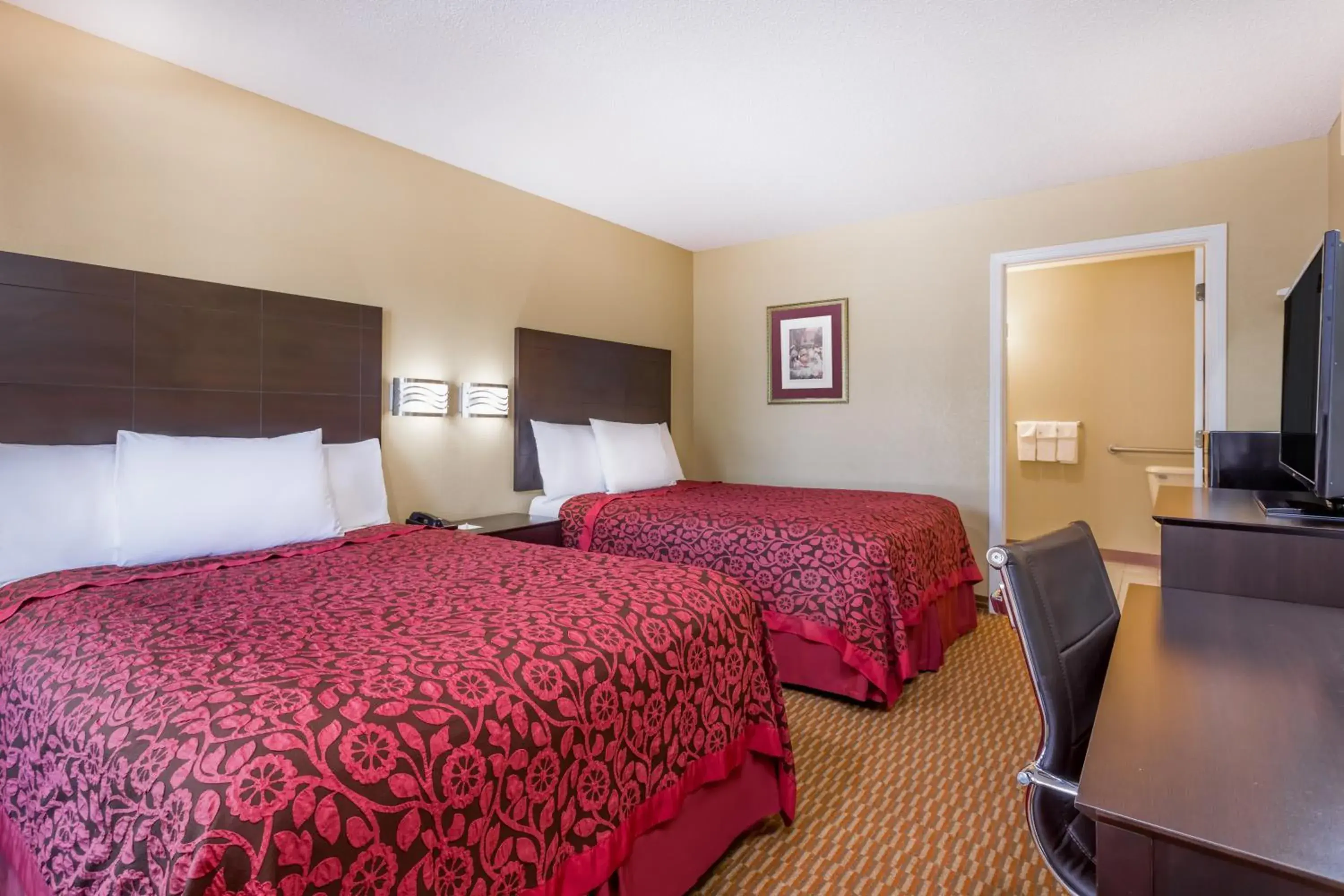 Bedroom, Bed in Days Inn by Wyndham Simpsonville