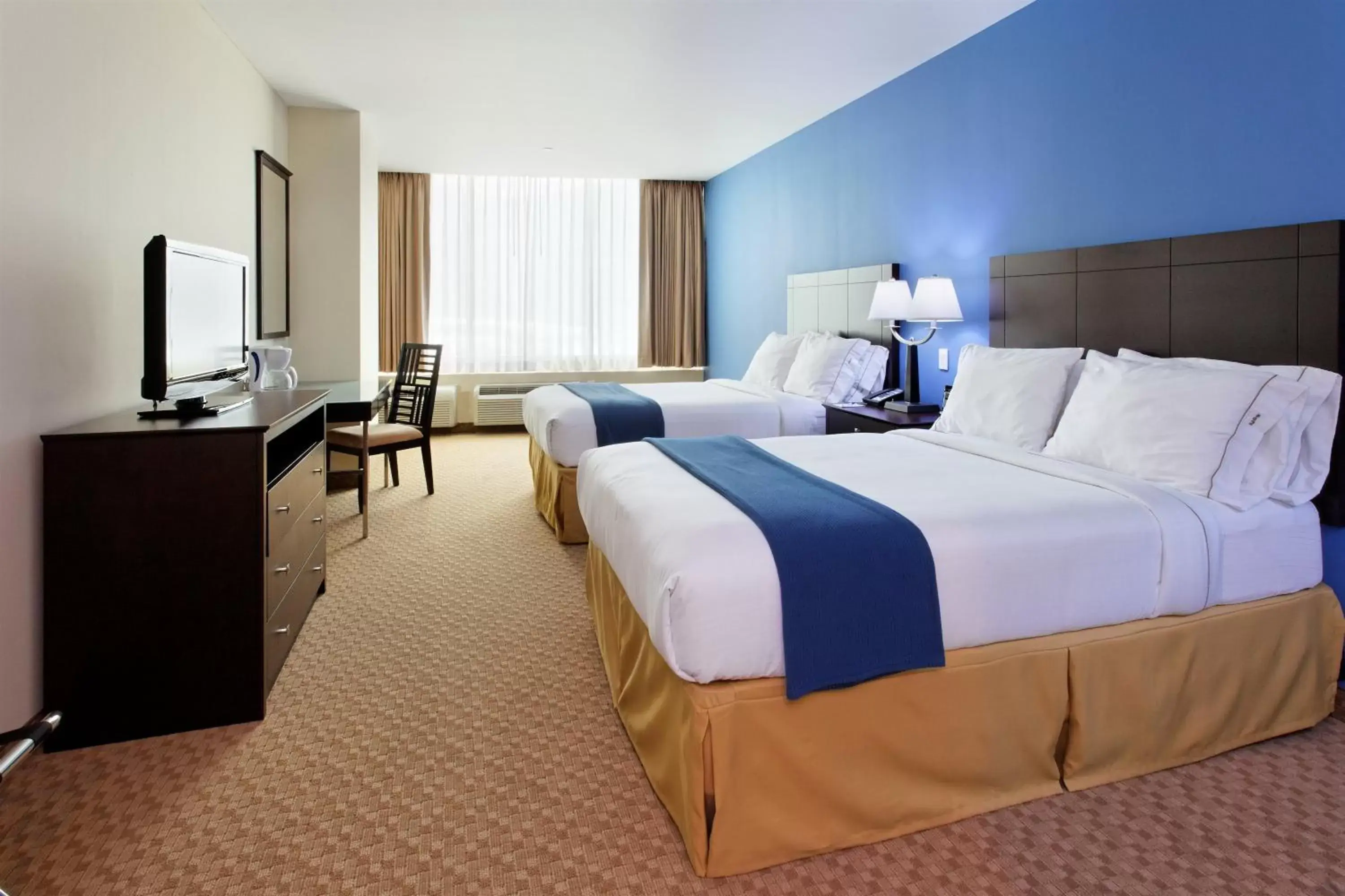 Double Room with Two Double Beds - single occupancy - Non-Smoking in Intercity Hotels San Pedro Sula Double Room with Two Double Beds - single occupancy - Non-Smoking in Intercity Hotels San Pedro Sula