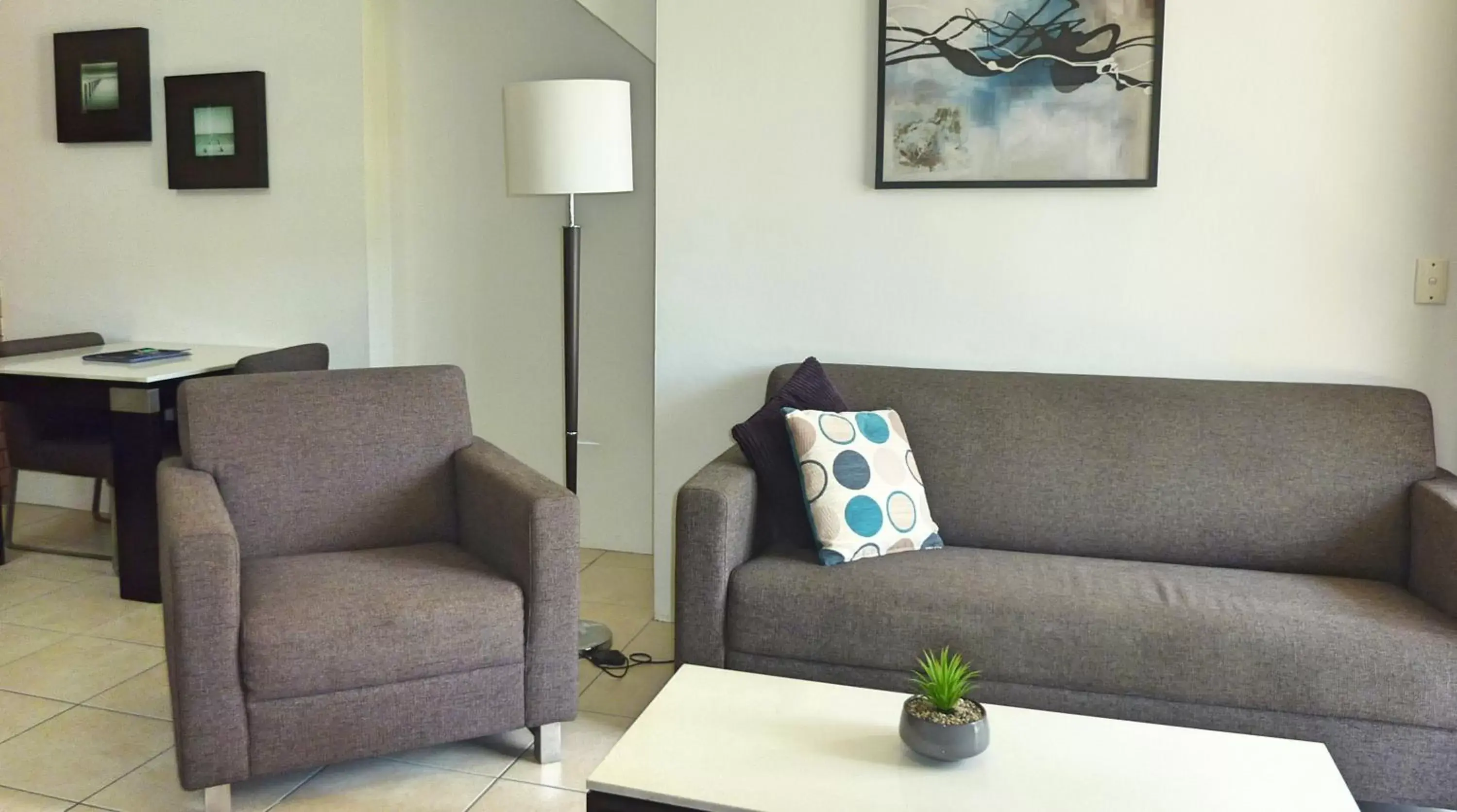 Living room, Seating Area in Jadran Motel & El Jays Holiday Lodge