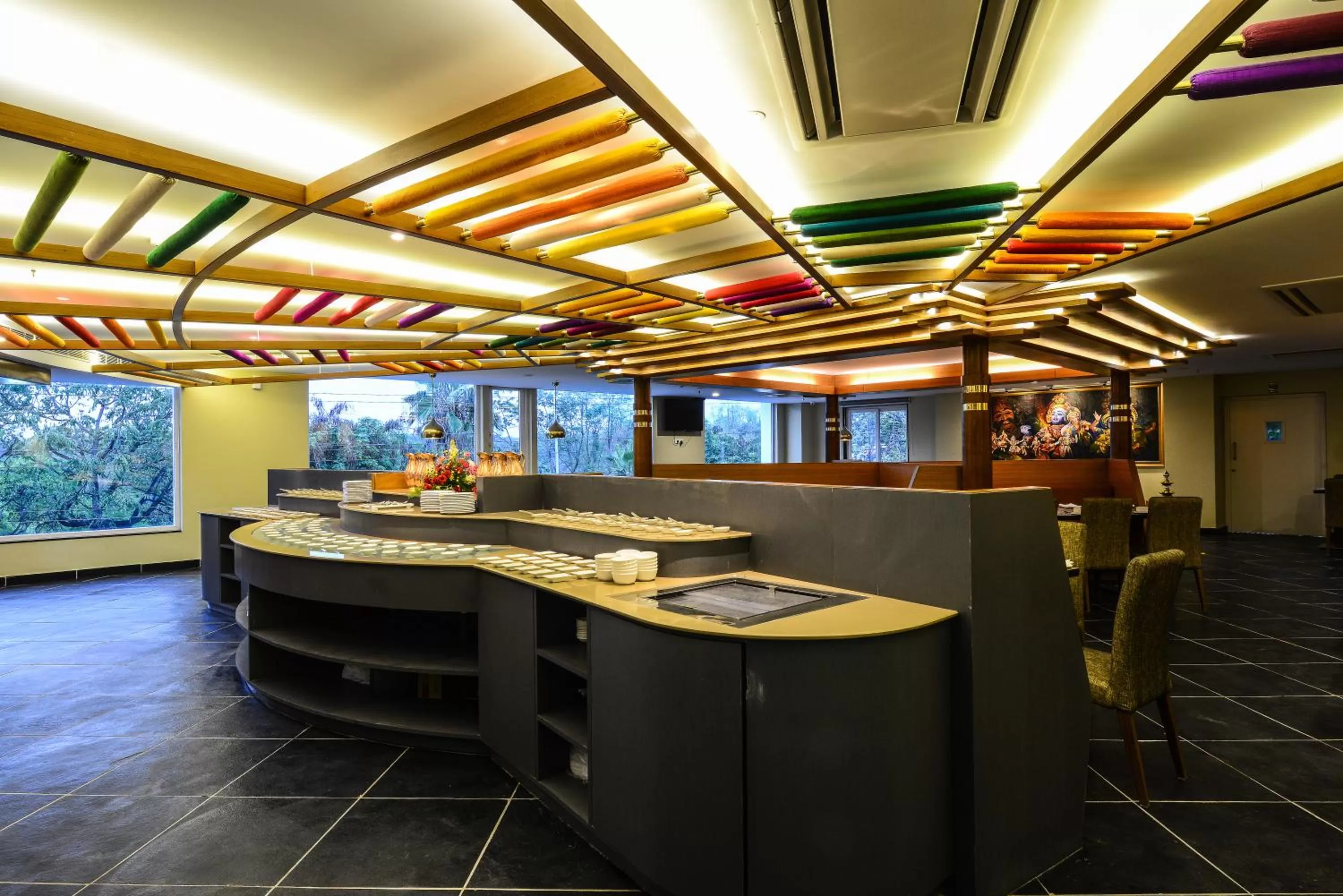 Restaurant/places to eat in Taj Mahal Hotel