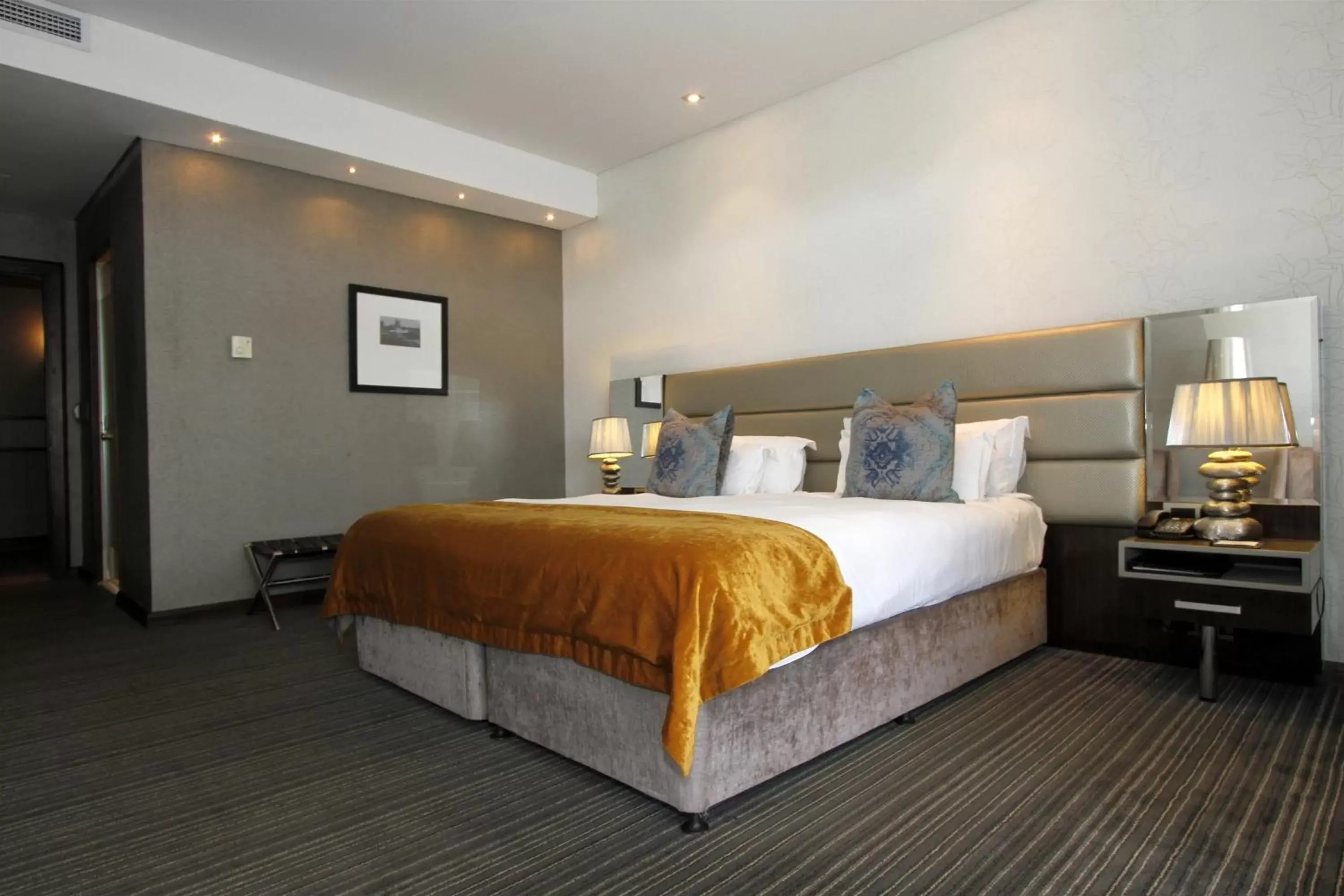 Bedroom, Bed in Coastlands Musgrave Hotel