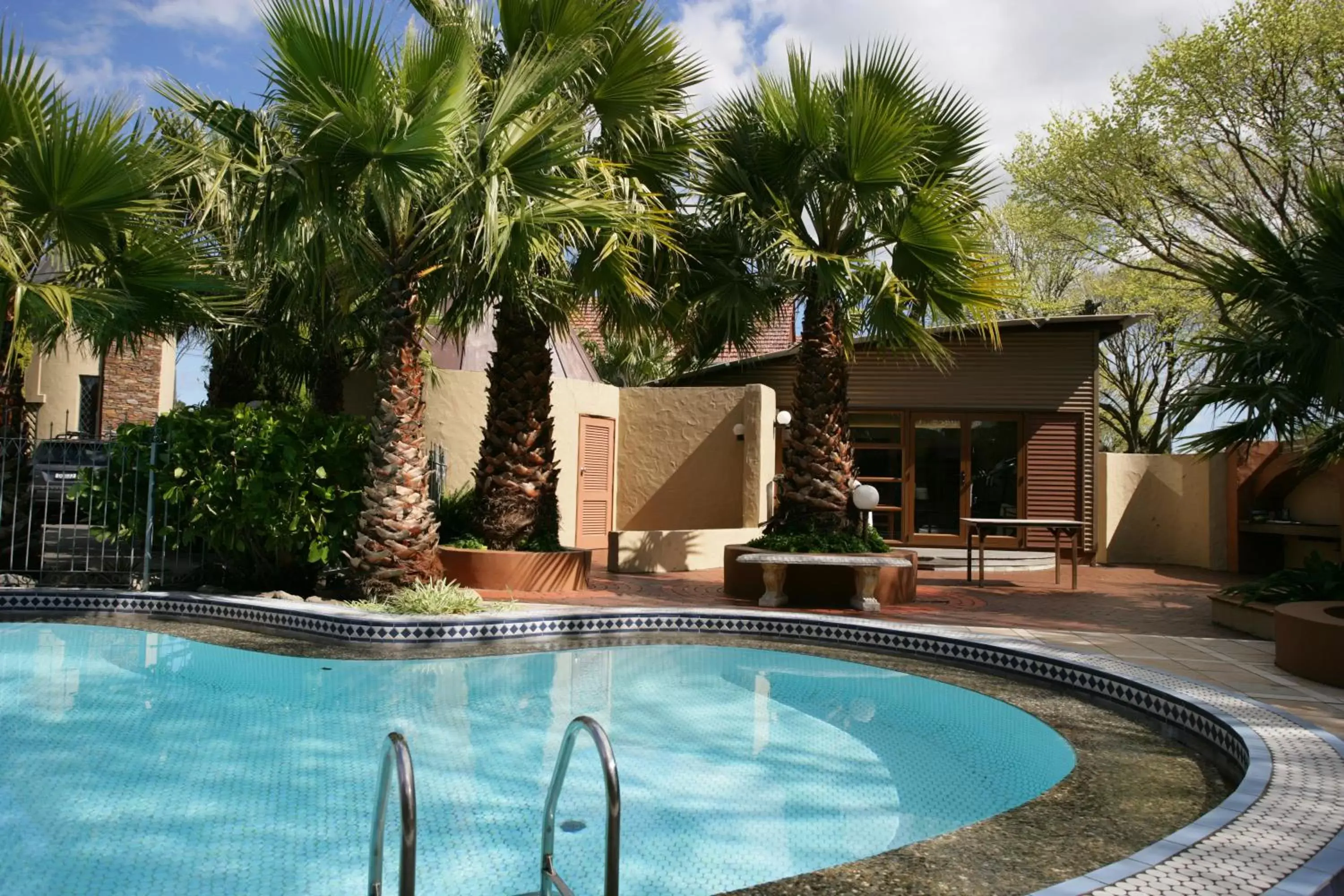 Swimming Pool in Distinction Coachman Hotel, Palmerston North