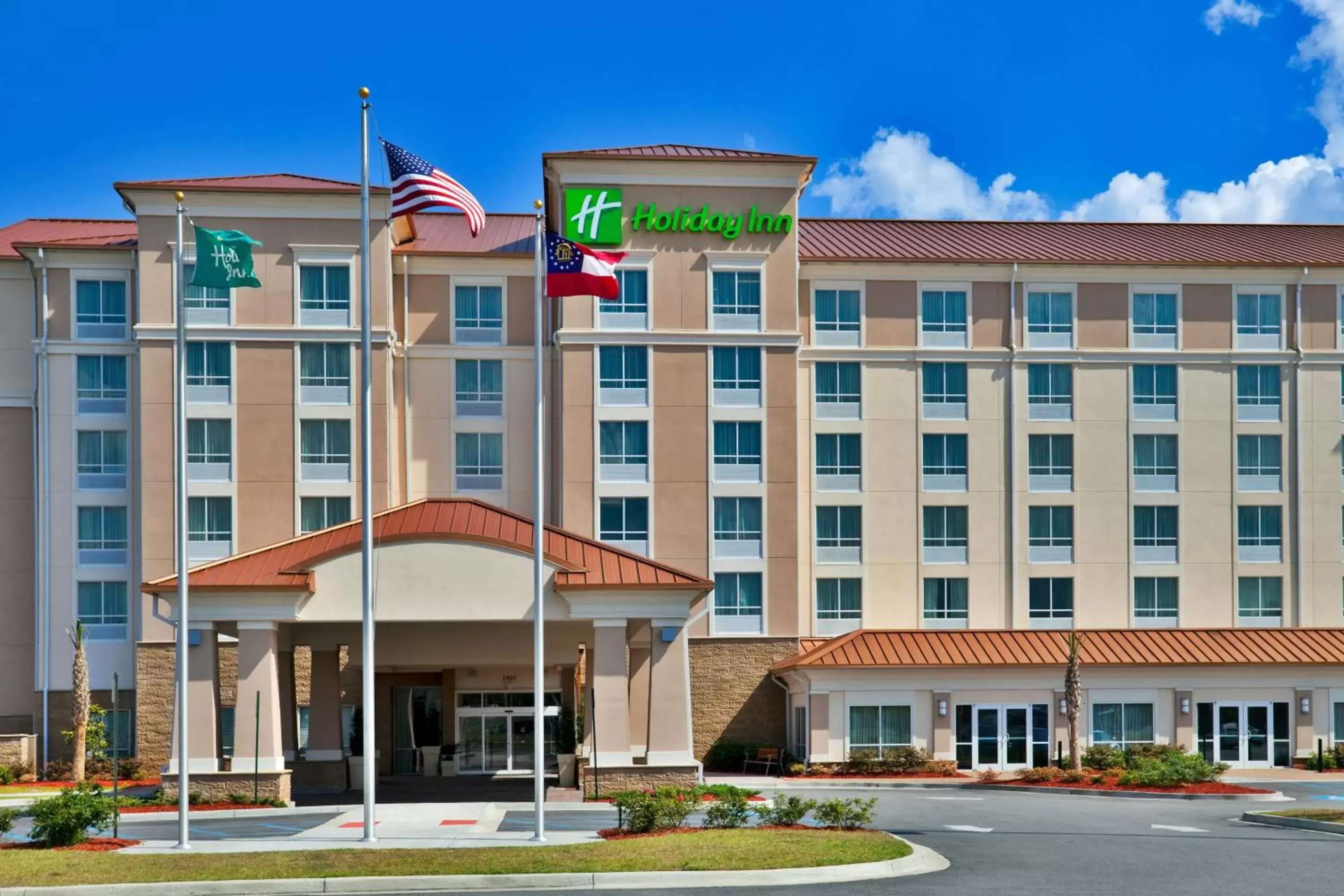 Property Building in Holiday Inn Valdosta Conference Center, an IHG Hotel