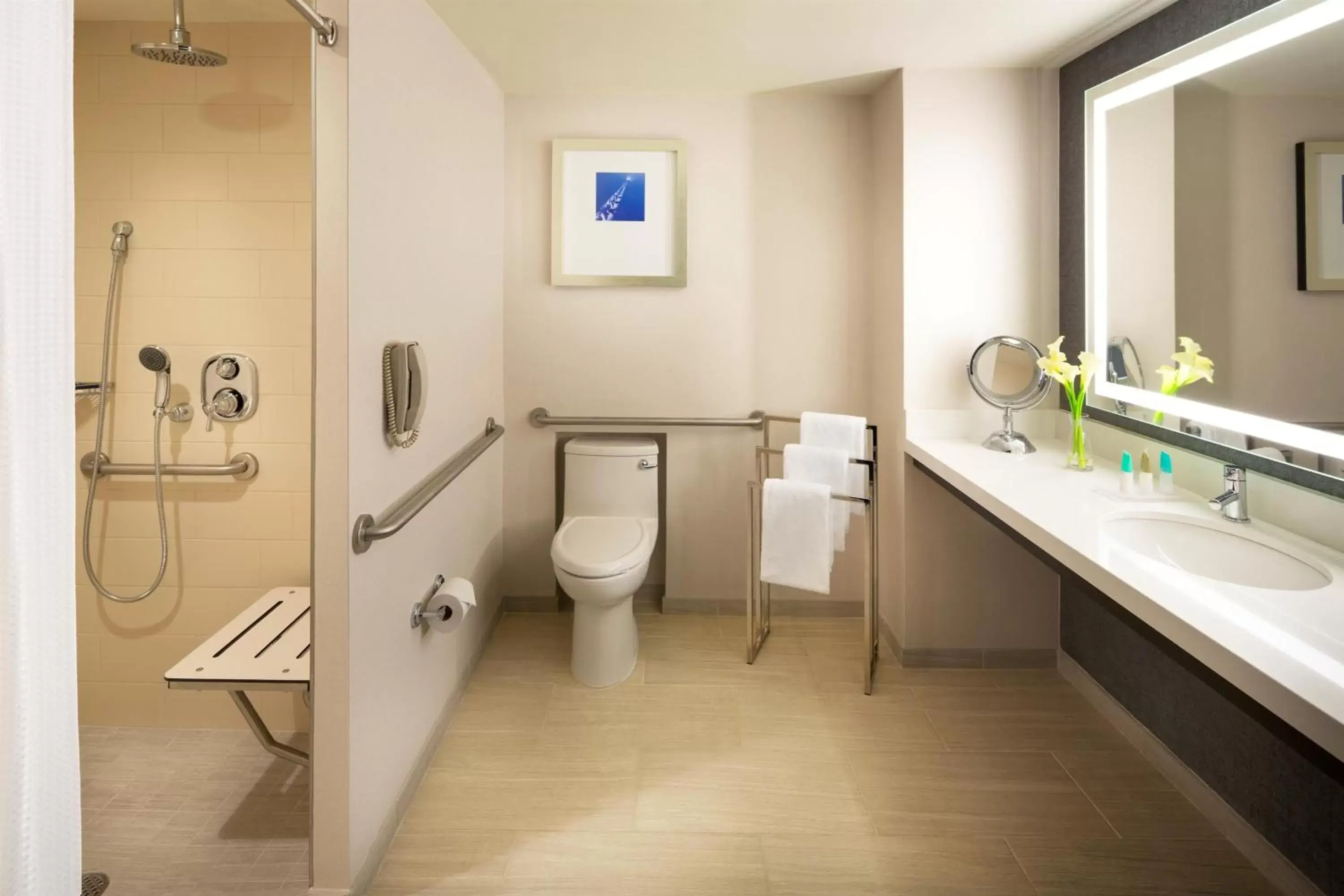 Queen Room with Roll-in Shower in Hyatt Centric Fisherman's Wharf San Francisco Queen Room with Roll-in Shower in Hyatt Centric Fisherman's Wharf San Francisco