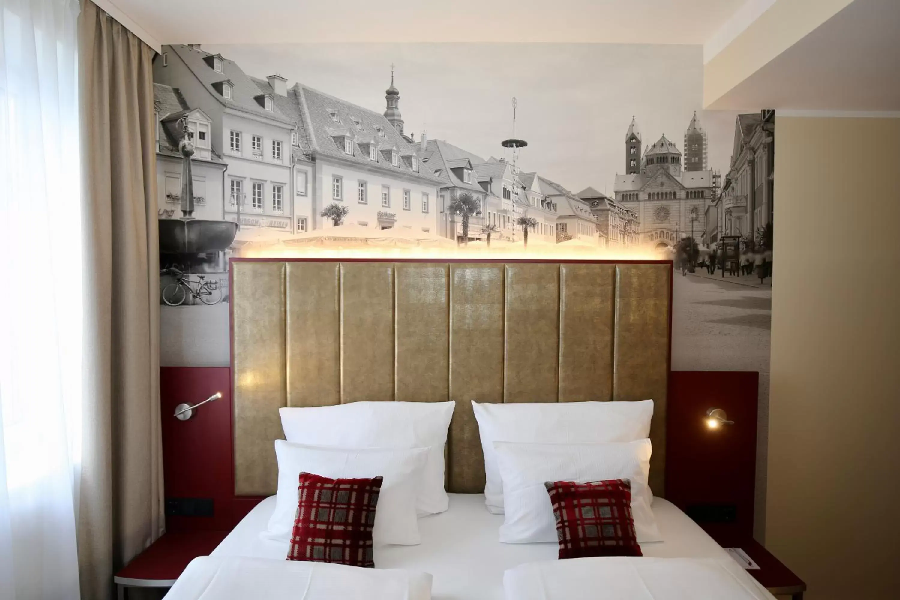 Property building, Bed in Amedia Plaza Speyer, Trademark Collection by Wyndham