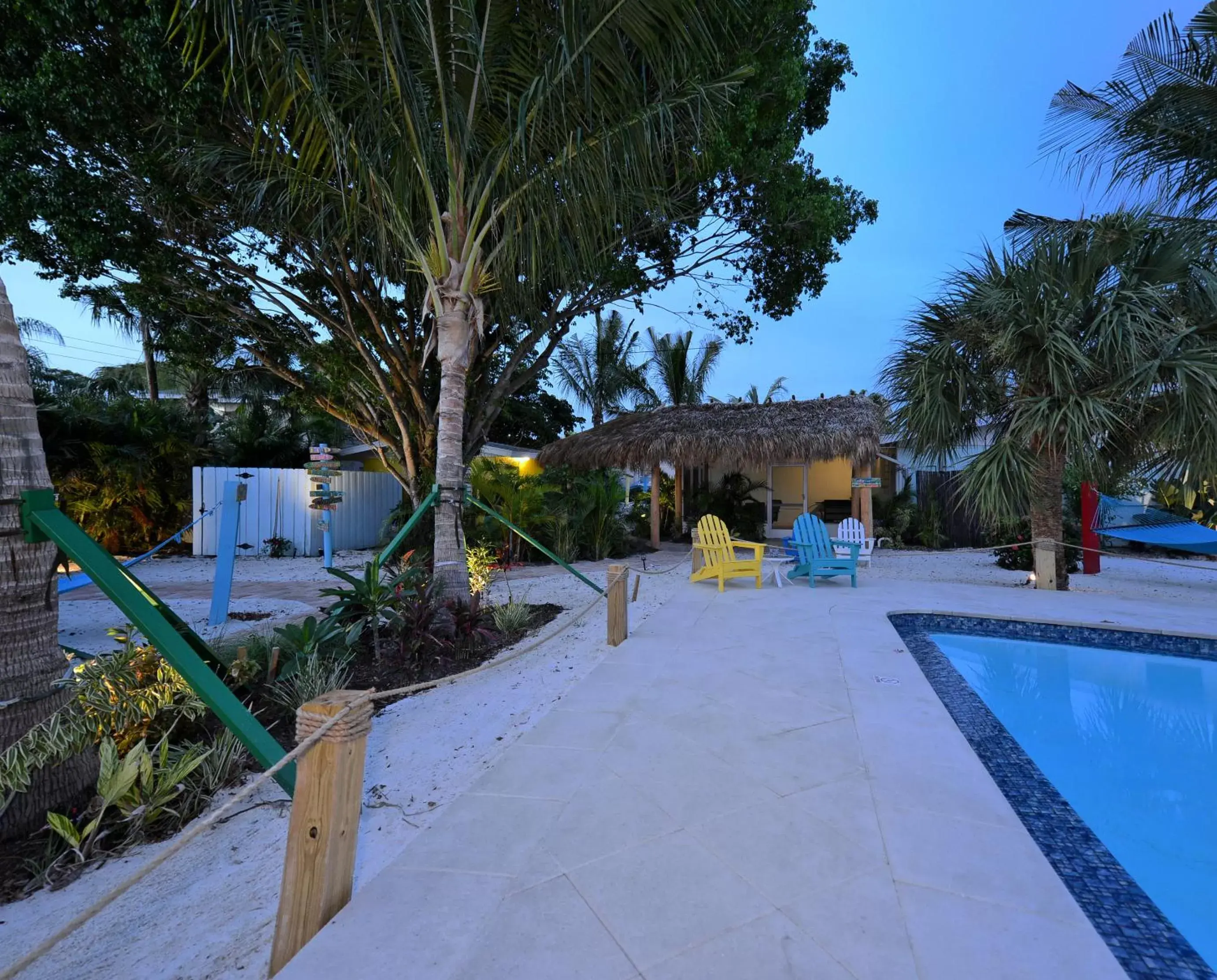 Swimming pool, Property Building in Siesta Key Palms Resort