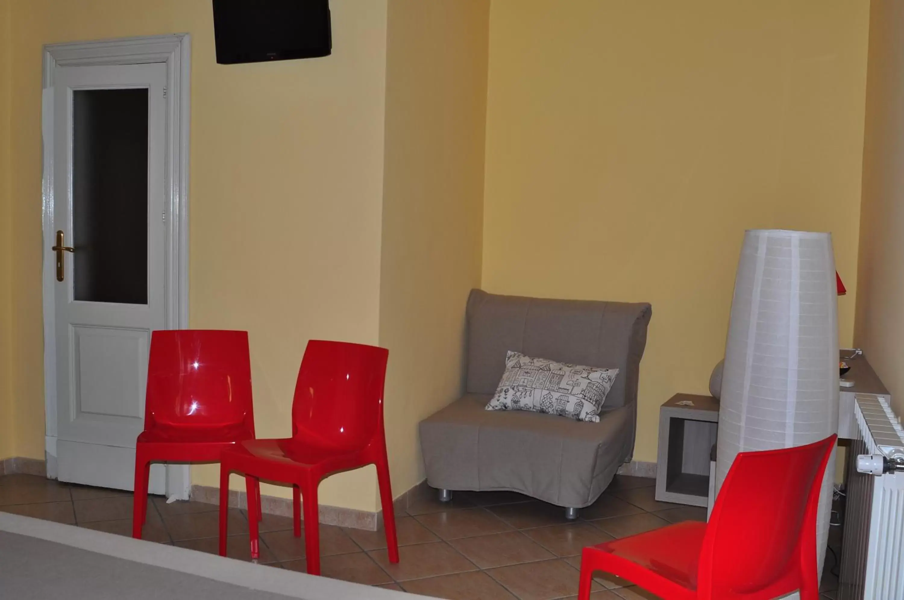 Photo of the whole room, Seating Area in B&B Da Rì