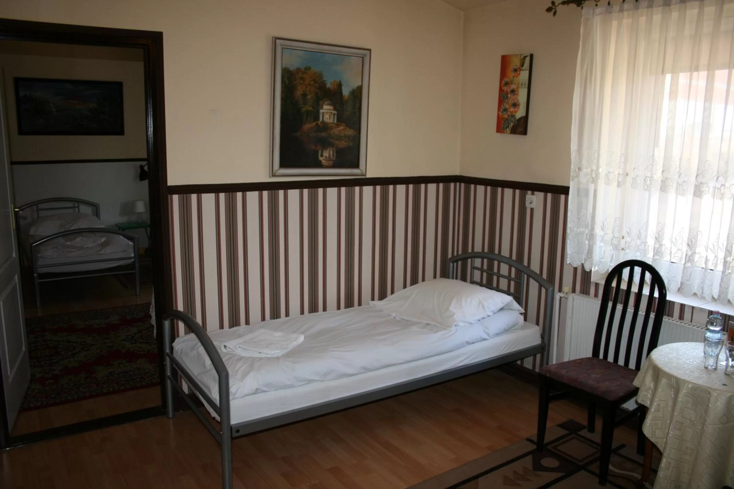 Dormitory Room in Hotel Komfort Inn - Dwór Hubertus