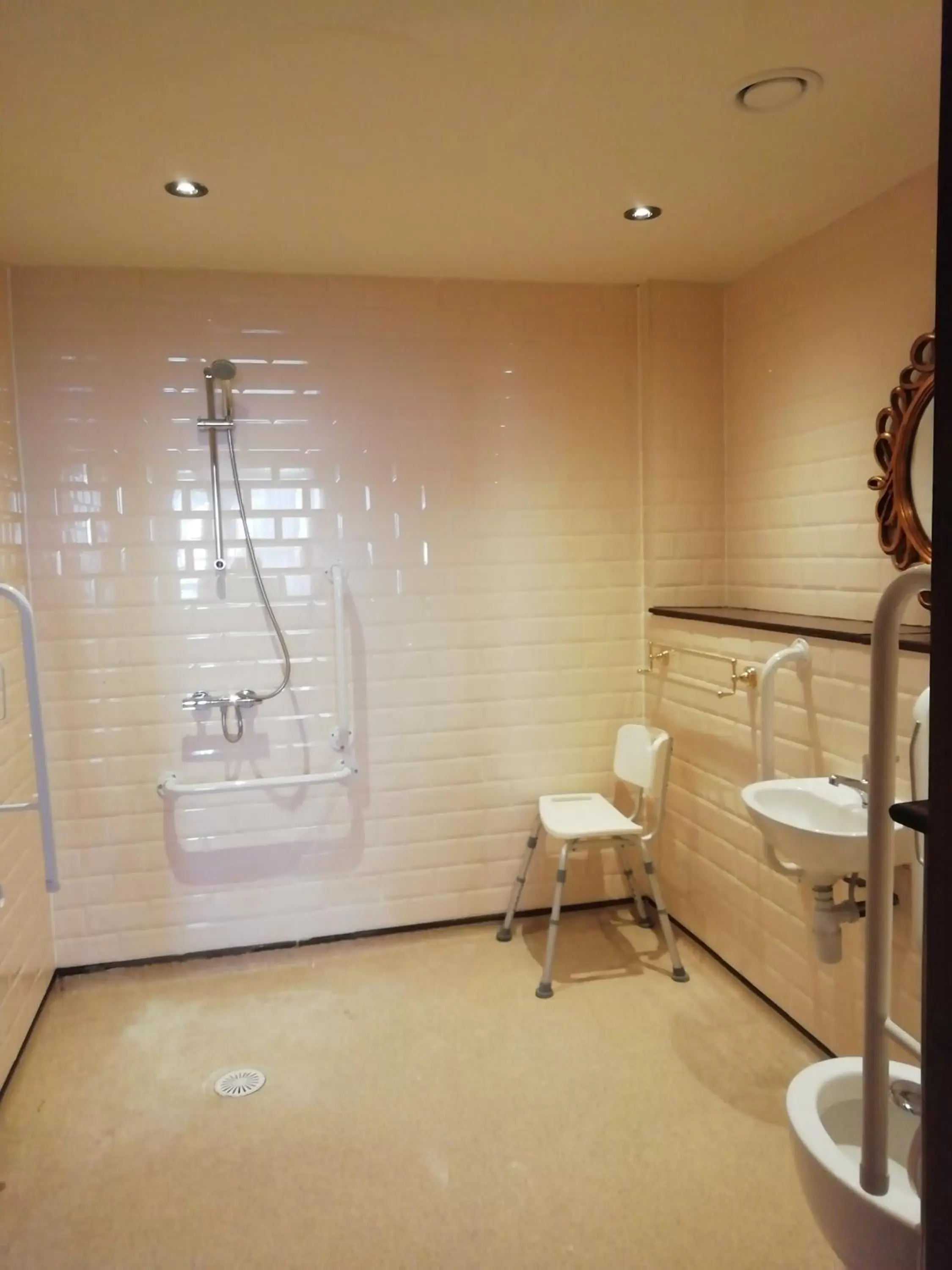 Bathroom in The Coal Exchange Hotel