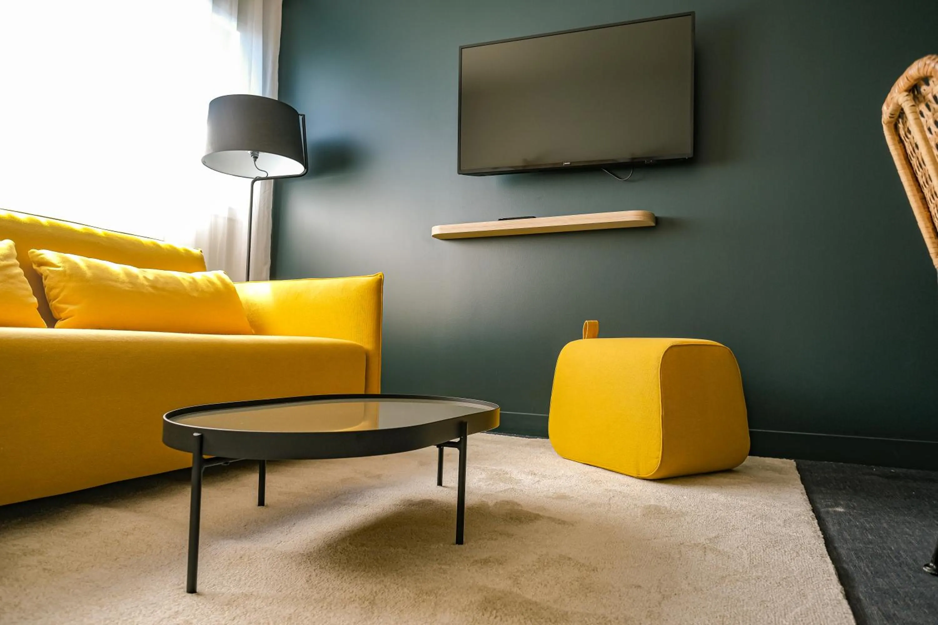 TV and multimedia in Live Hotels Bordeaux Lac