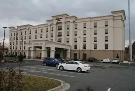 Nearby landmark, Property Building in Hampton Inn Hickory