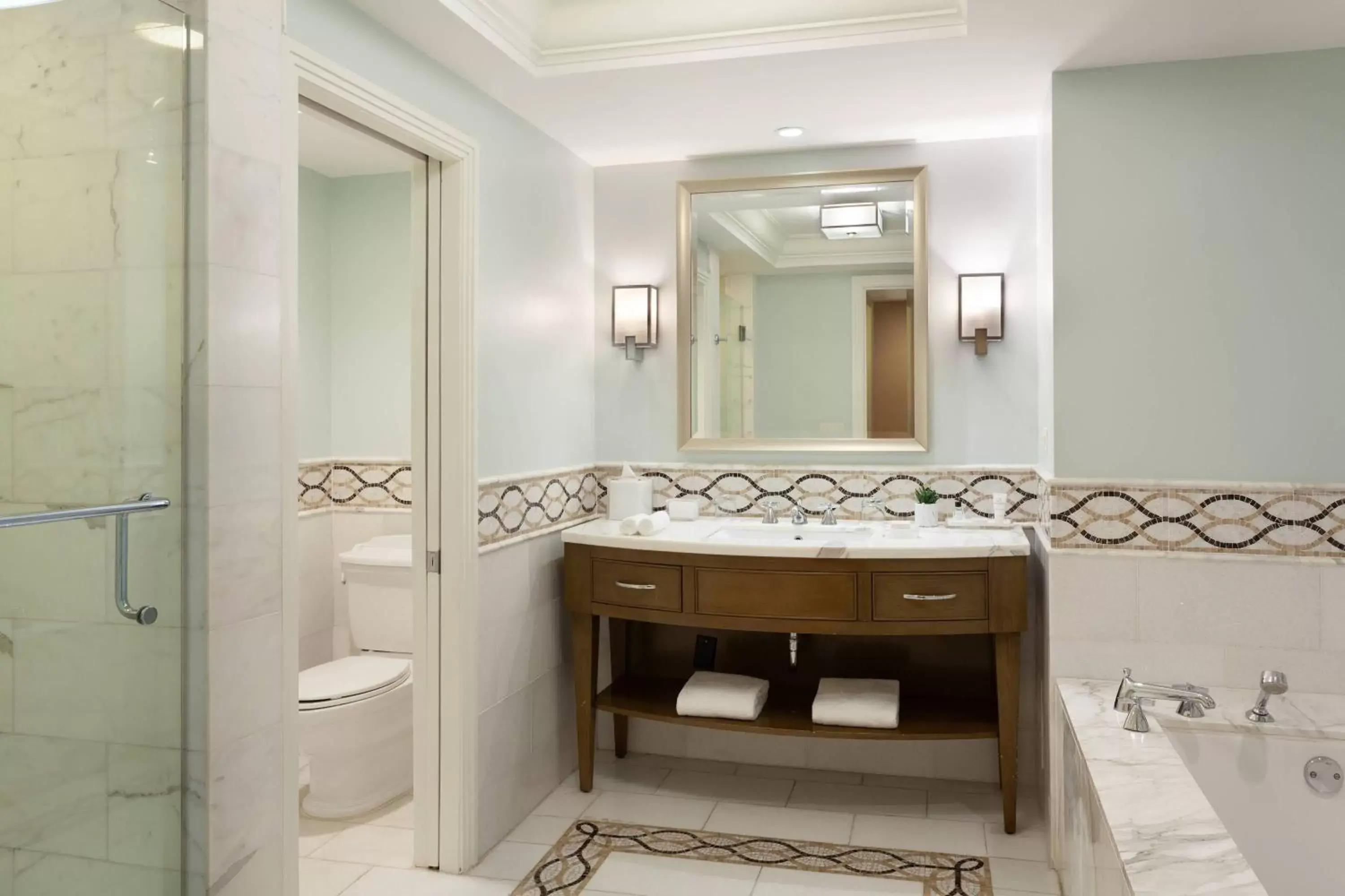 Bathroom in JW Marriott Miami Turnberry Resort & Spa
