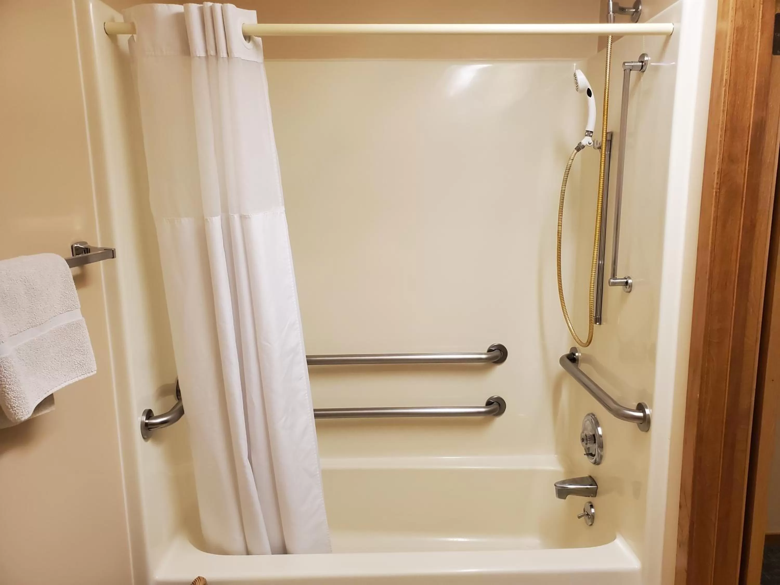 Bathroom in Homestead Suites - Fish Creek