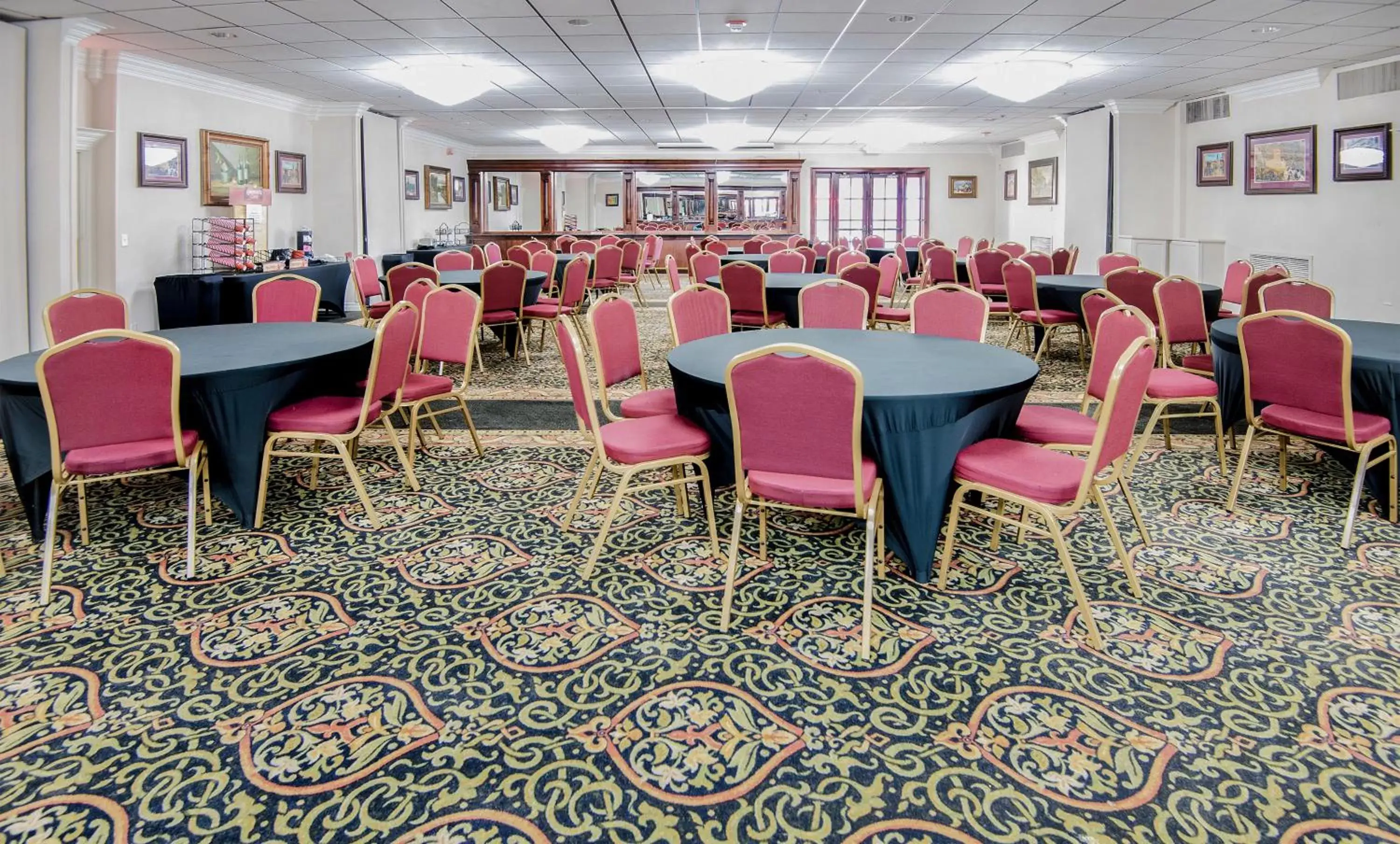 Banquet/Function facilities in Ramada by Wyndham Metairie New Orleans Airport