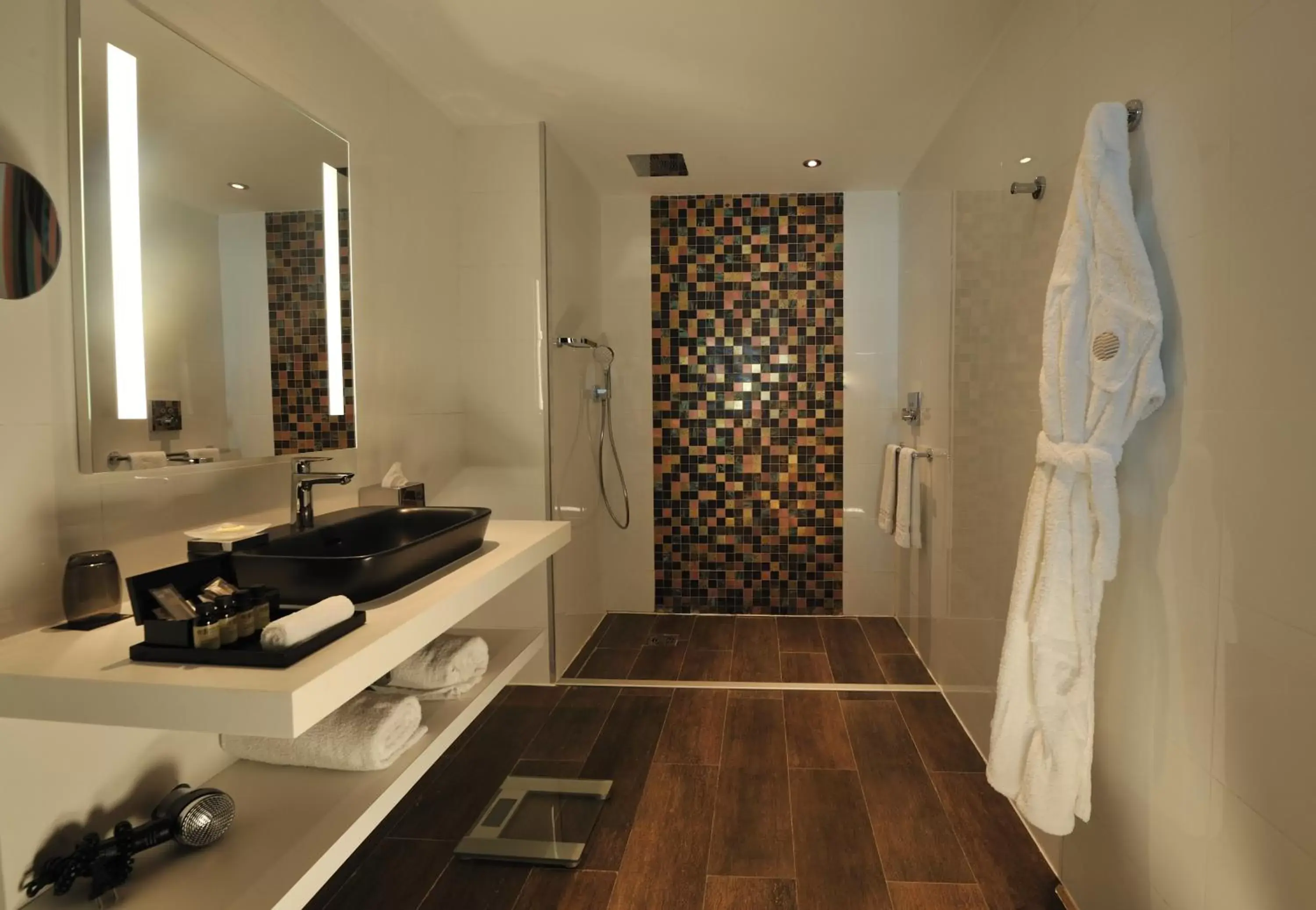 Bathroom in Pullman Dakar Teranga