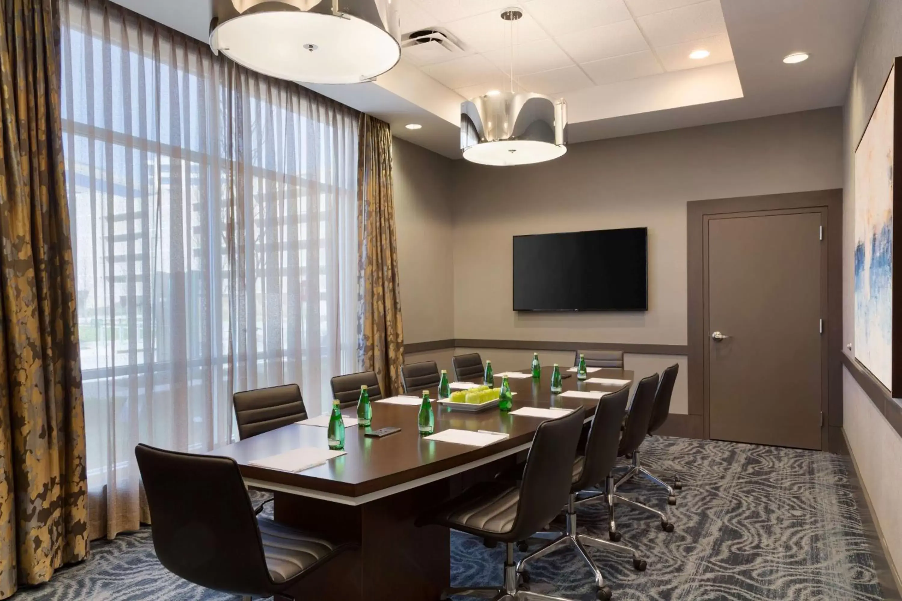 Meeting/conference room in Embassy Suites by Hilton The Woodlands