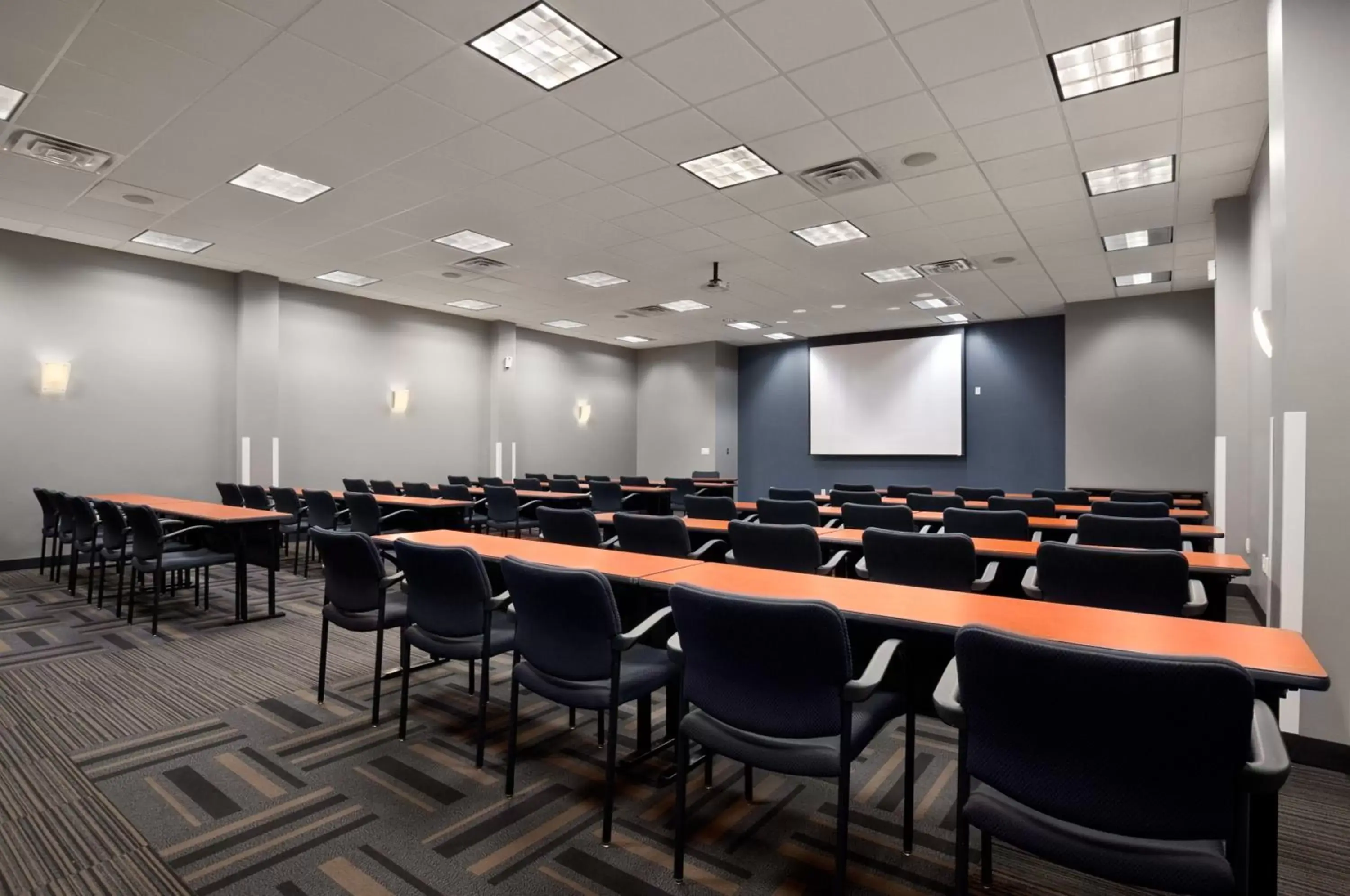 Business facilities in Wingate by Wyndham and Williamson Conference Center